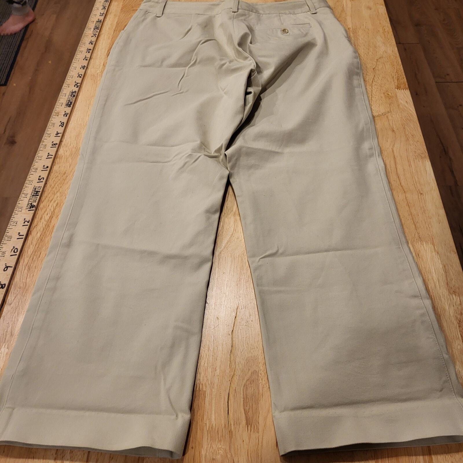 Lilly Pulitzer Size 8 Cotton Blend Khaki 32" Waist Cropped