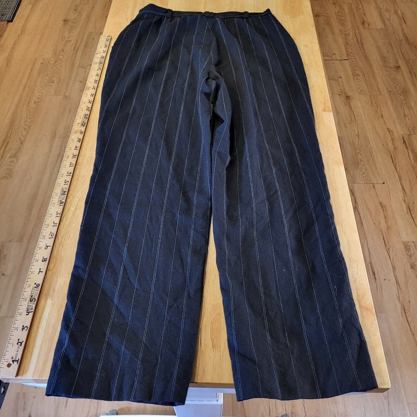 David N. 100% New Wool Woolmark Slacks Size 12 Blue Pinstripe Straight Pleated 