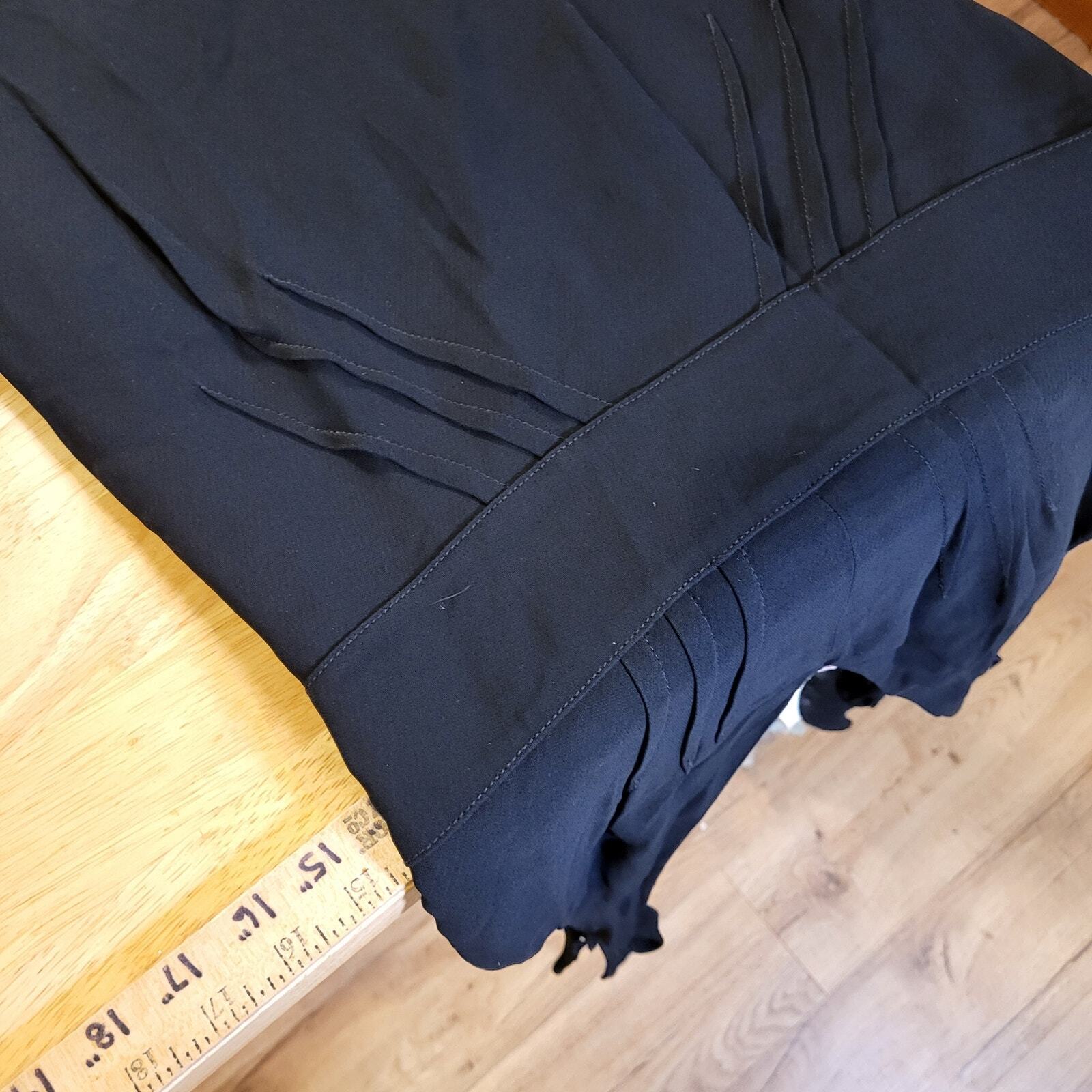 Red Valentino Crepe de Chine 38" Long 16" P2P 14" Waist 17" Hips