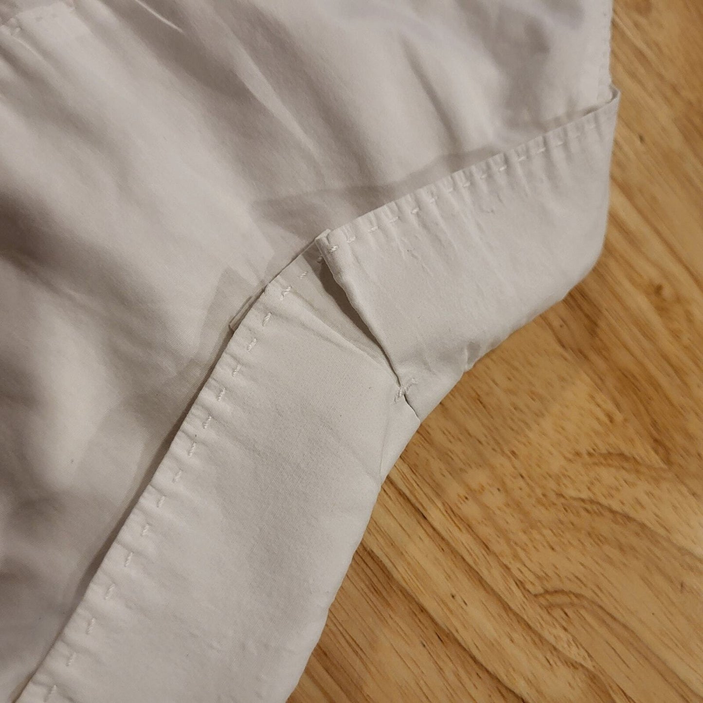 Tahari White Cotton Blouse Pleated Lattice Hem Button Detail 19" P2P