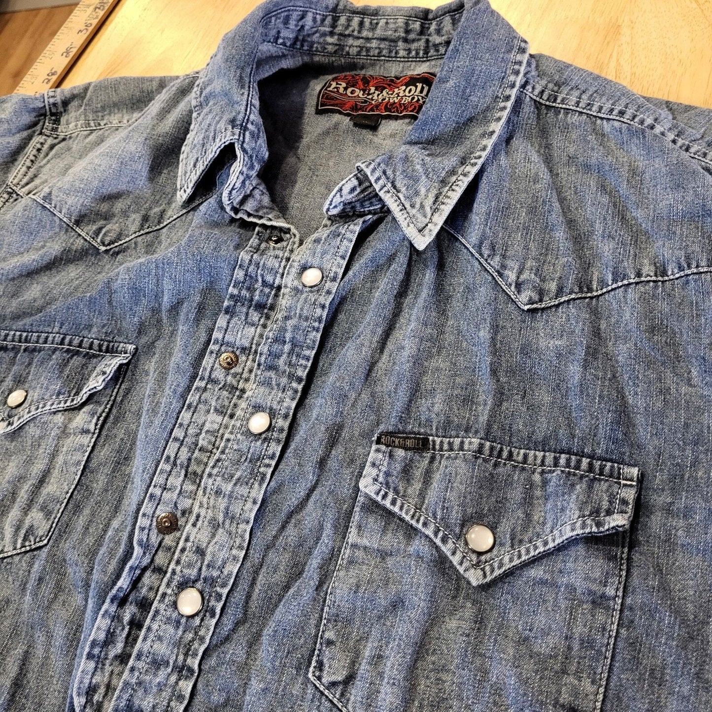 Rock and Roll Cowgirl Denim Pearl Snap Yolked Collared Button Down Long Sleeve 