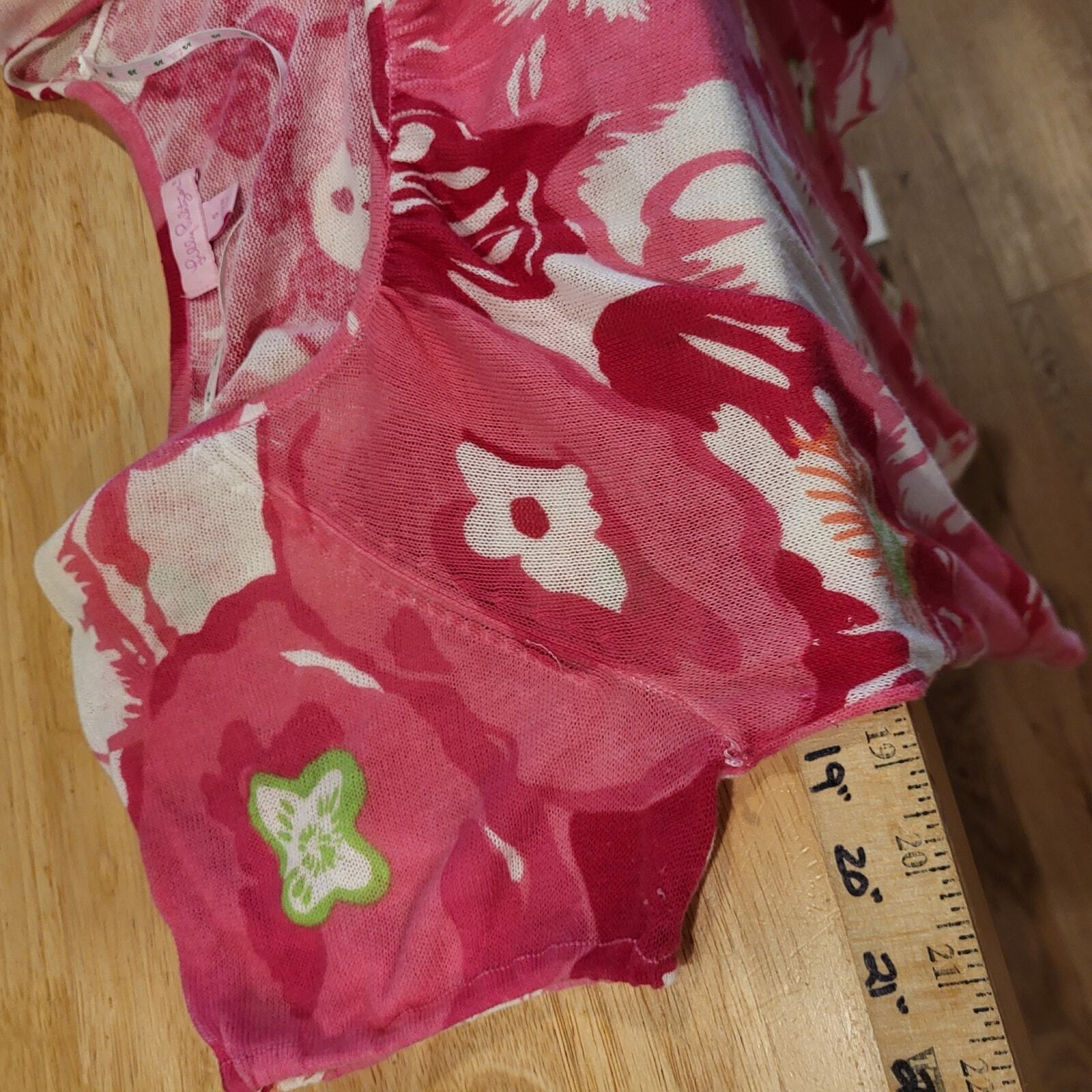 Lilly Pulitzer Pink Cherry Begonia Print Knit Top Soft Short Sleeve 19" P2P