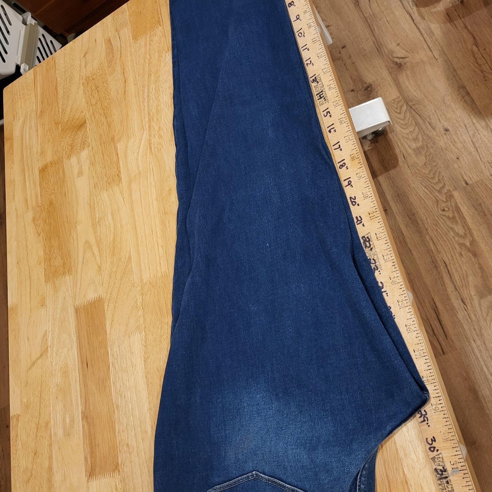 Soft Surroundings Large Denim Comfort Waist Stretch Straight Leg Jeans