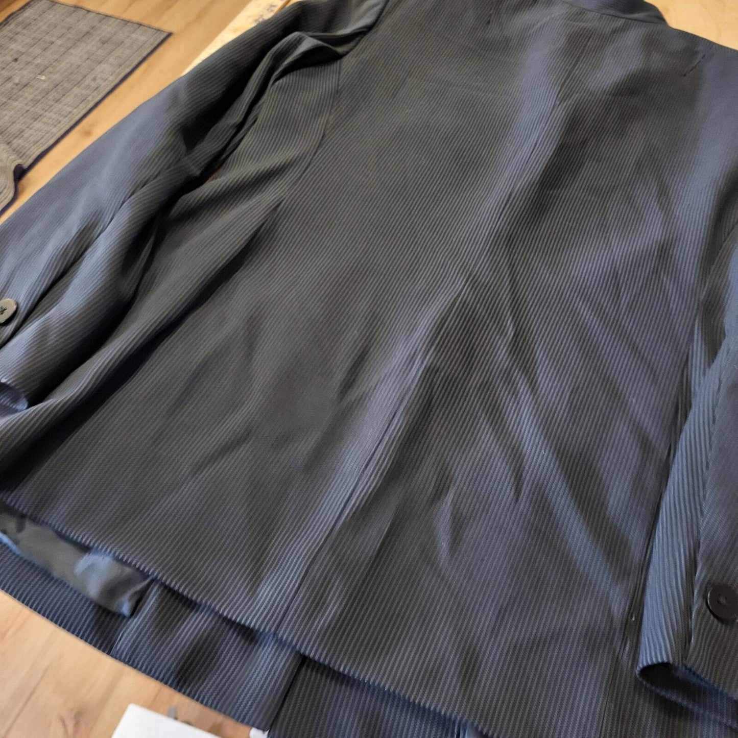 DKNY Donna Karen Wool Mandarin Collar Invisible Button Pinstripe Coat 8