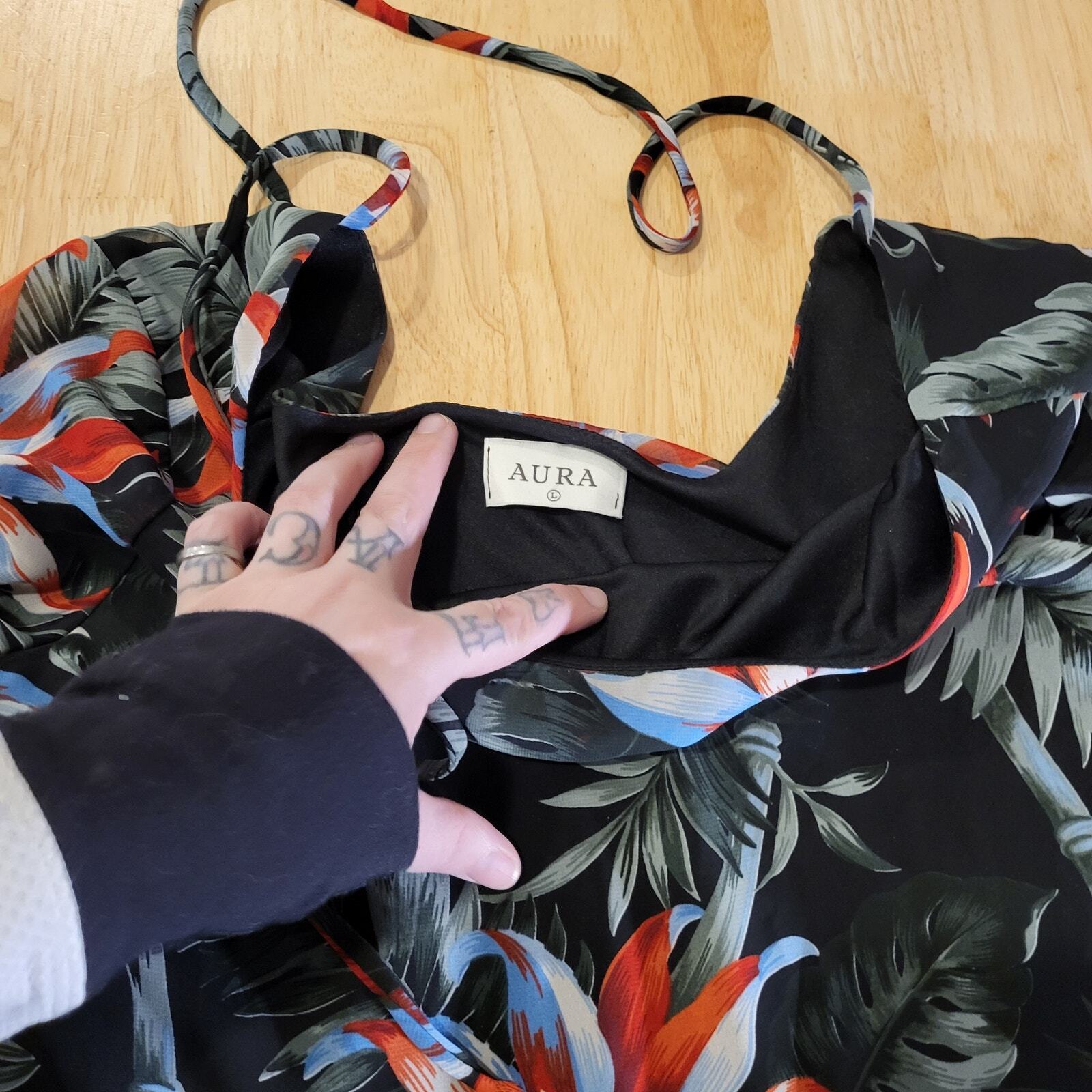 Aura Large Botanical Print Flowy Knee Length Dress Tie Back Empire Lined Sleeve