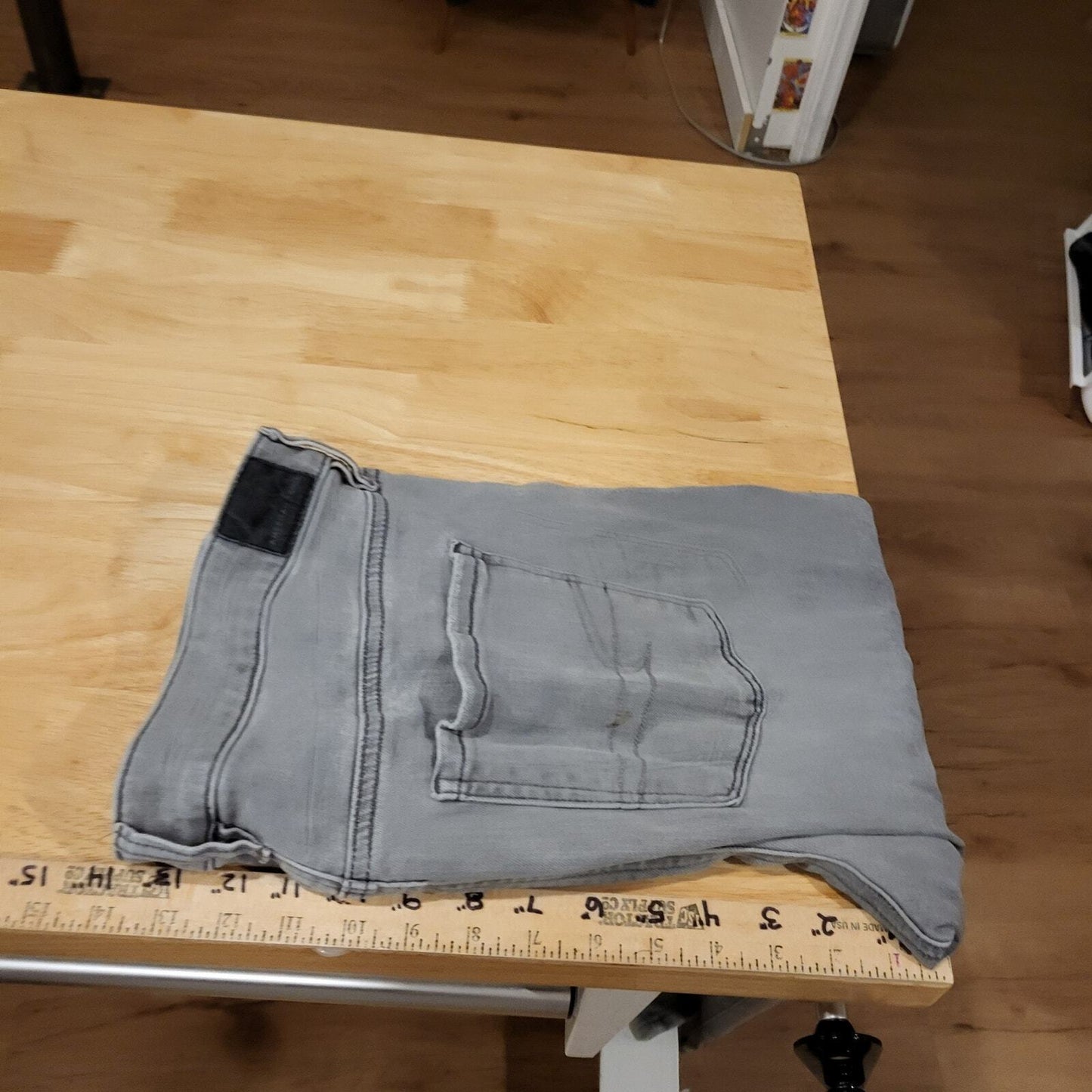 American Eagle Gray High Rise Jeggings 12 Long Distressed 41" Long 