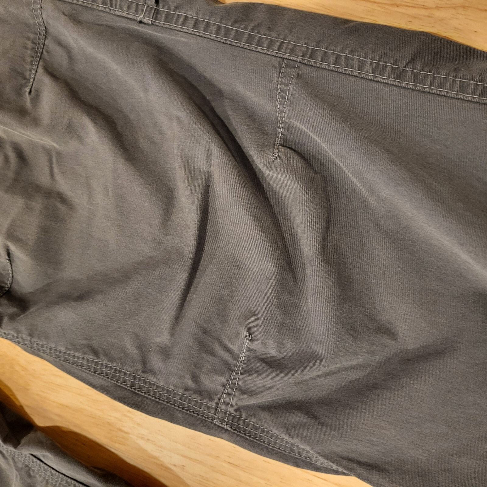 Kuhl Radikal Men's Charcoal Pants Pocket Knee Detail (Some Wear & Staining)