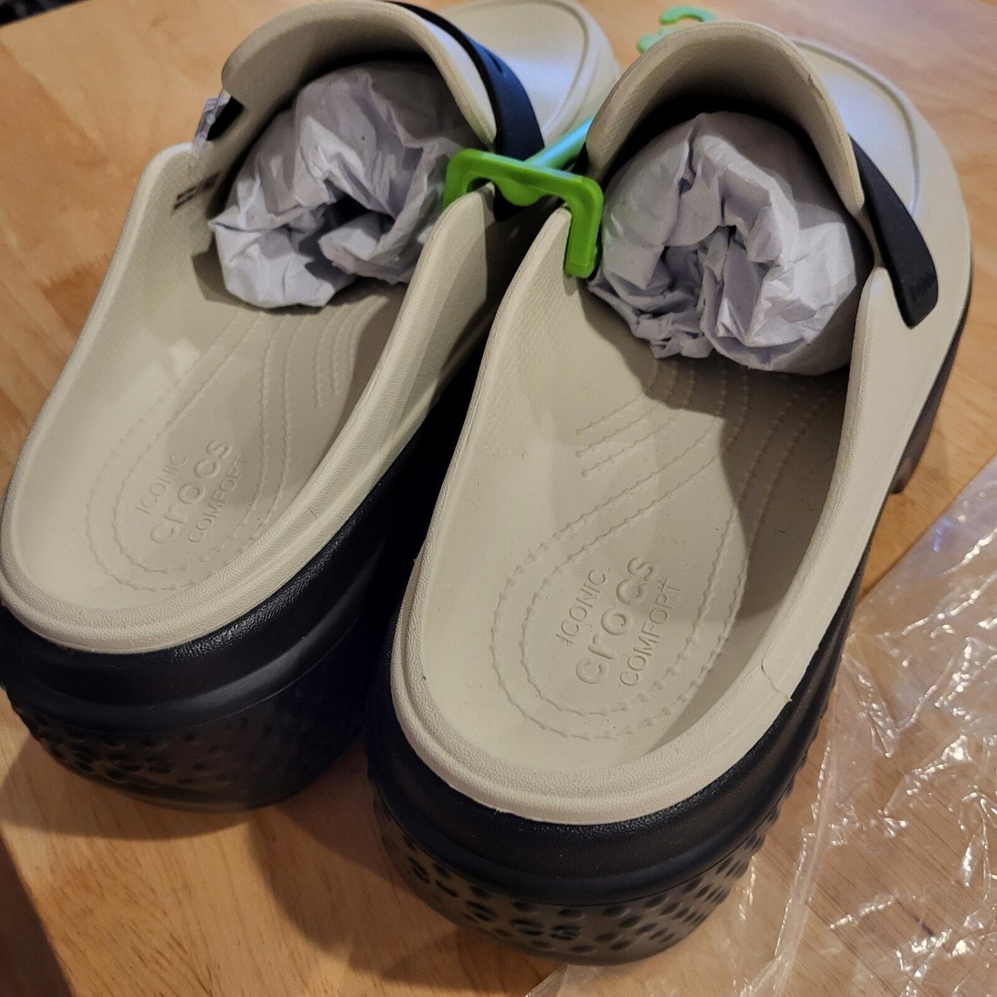 NWT Crocs Stomp Loafers Platform Black & White women's 10