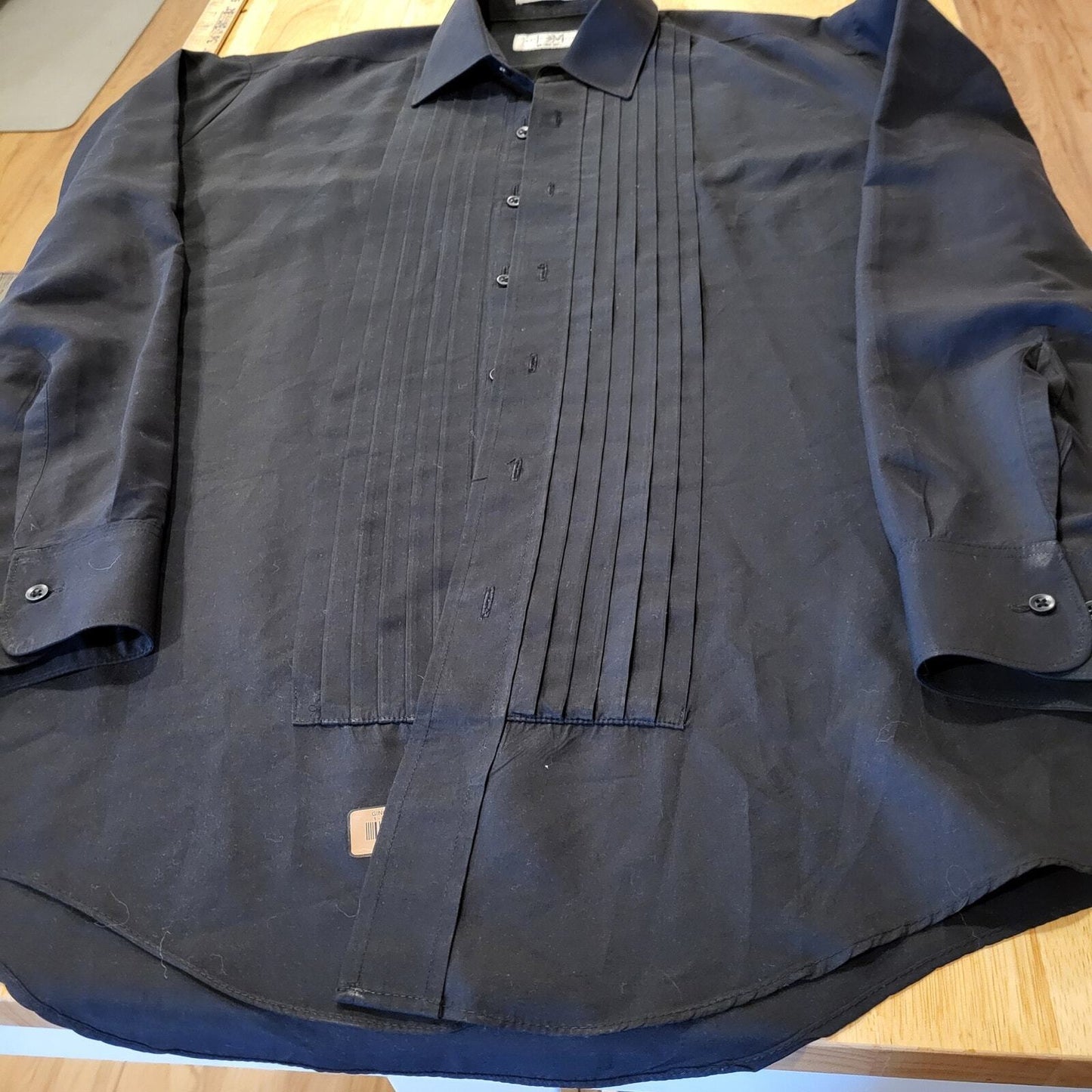 Devin Michael's Medium Microfiber Men's All Black Tuxedo Shirt 25"p2p 28" long