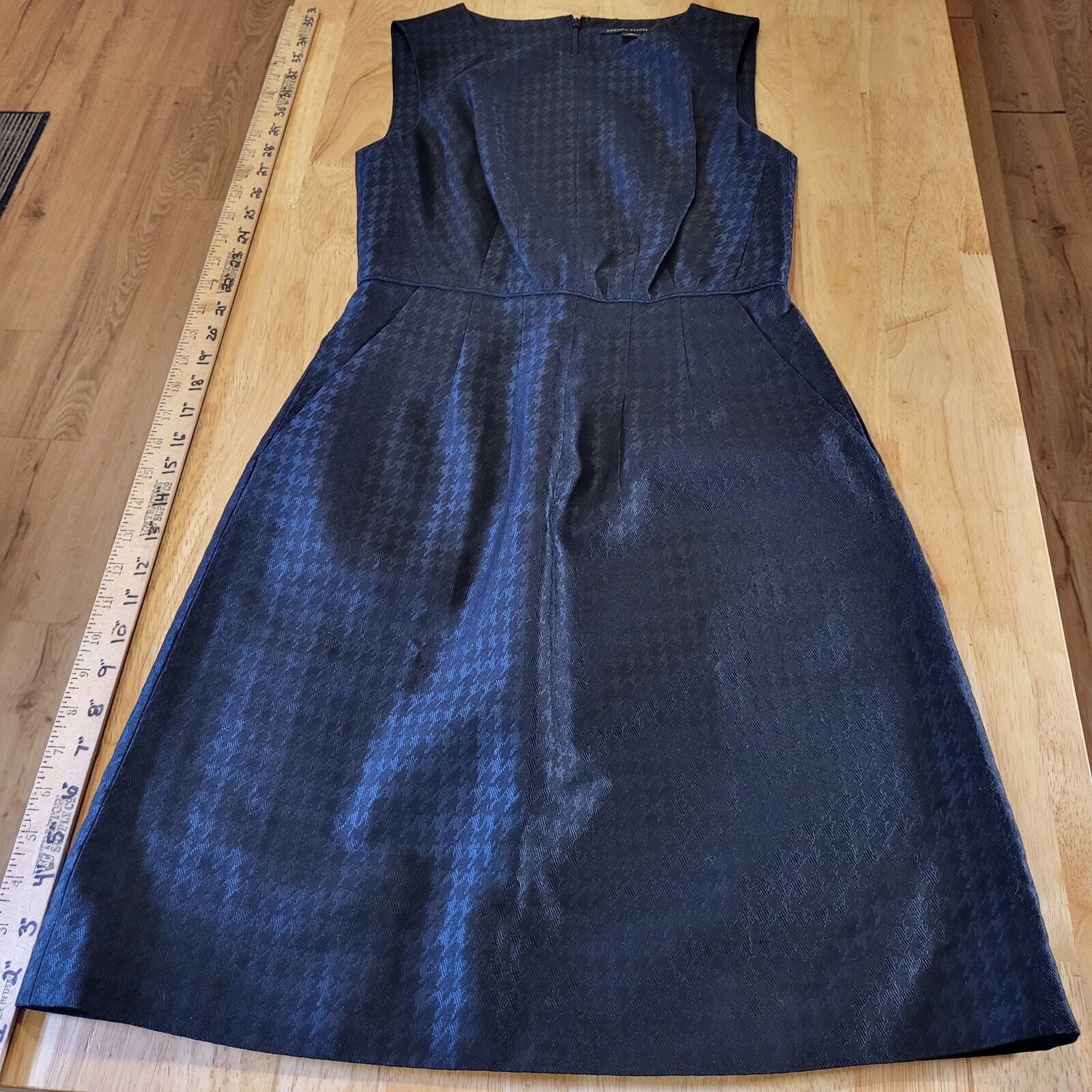 Banana Republic Houndstooth Wool Sleeveless Pencil Dress Size 0 15" P2P 26" W