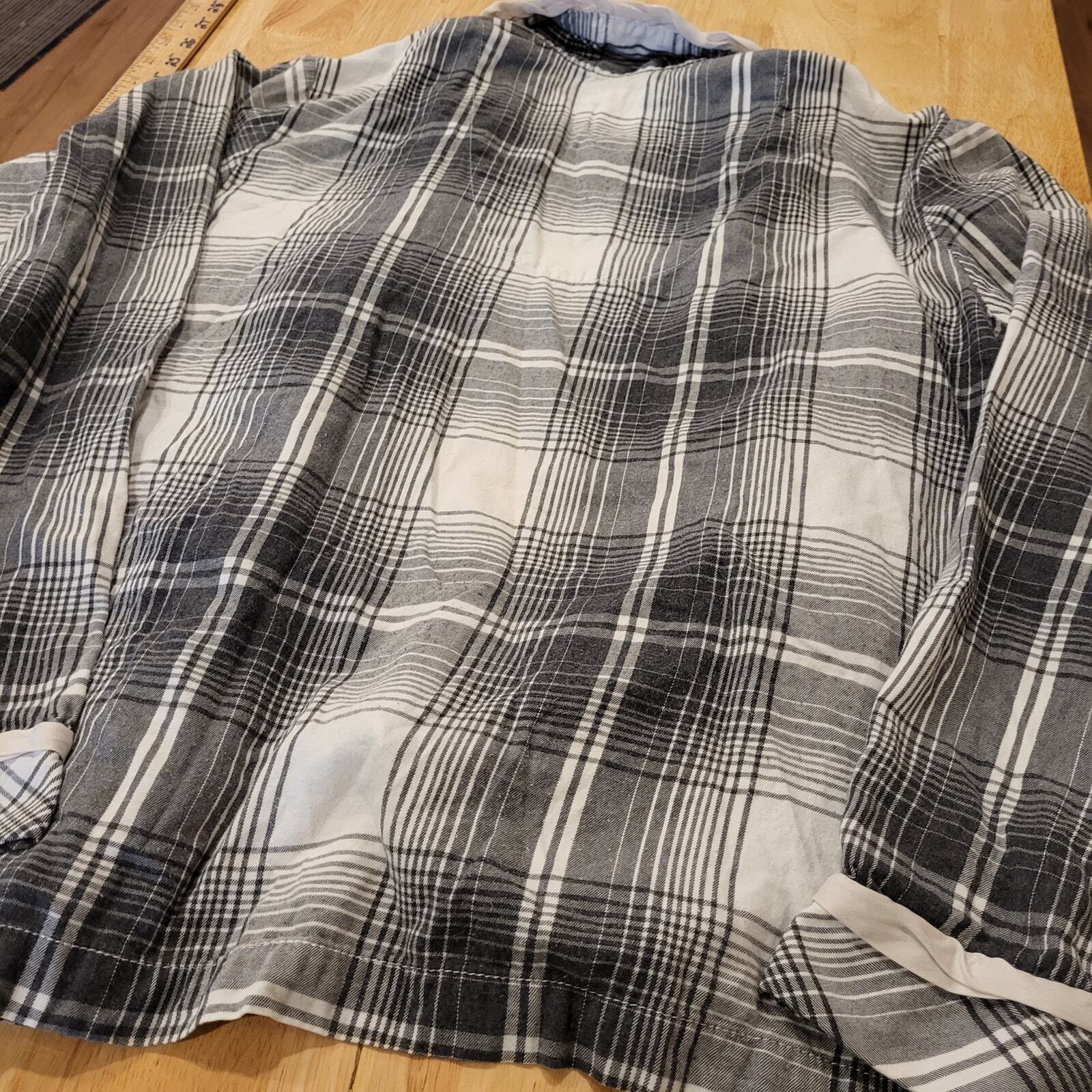 Victoria's Secret Pajama Top Black & White Plaid Cotton Button Collar LONG Slv. 