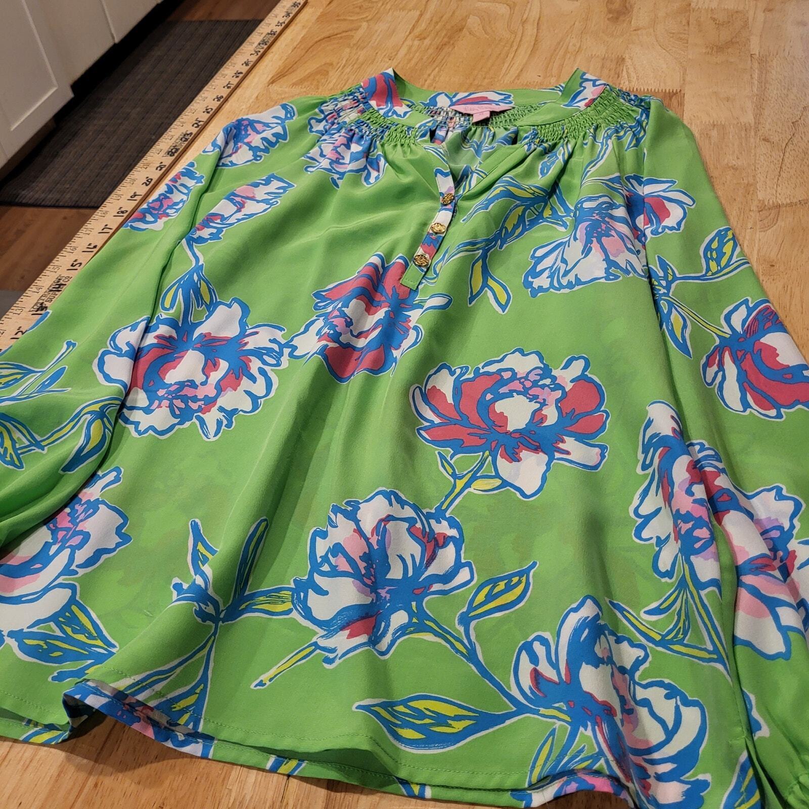 Lilly Pulitzer Green rayon Floral Blouse Long Sleeve gold button gathered neck