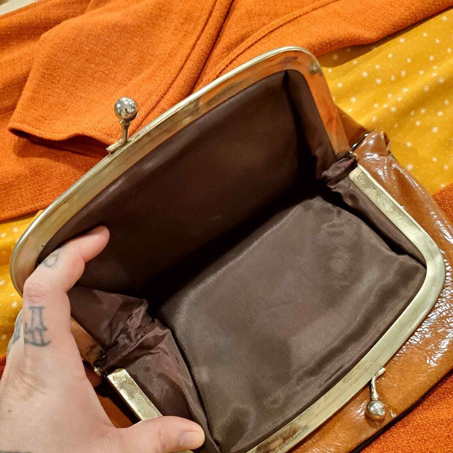 Vintage Brown Glossy Leather Look Top Clasp Folding Clutch Bag