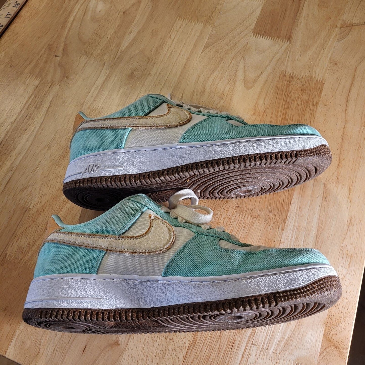 Nike Air Force 1 '07 LX Green Glow/Coconut Milk Women's Sz 10 Happy Pineapple 