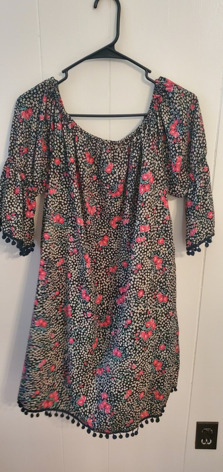 Floral dress Size Large Black & Pink Pom Pom Hem A-line Off The Shoulder Elastic
