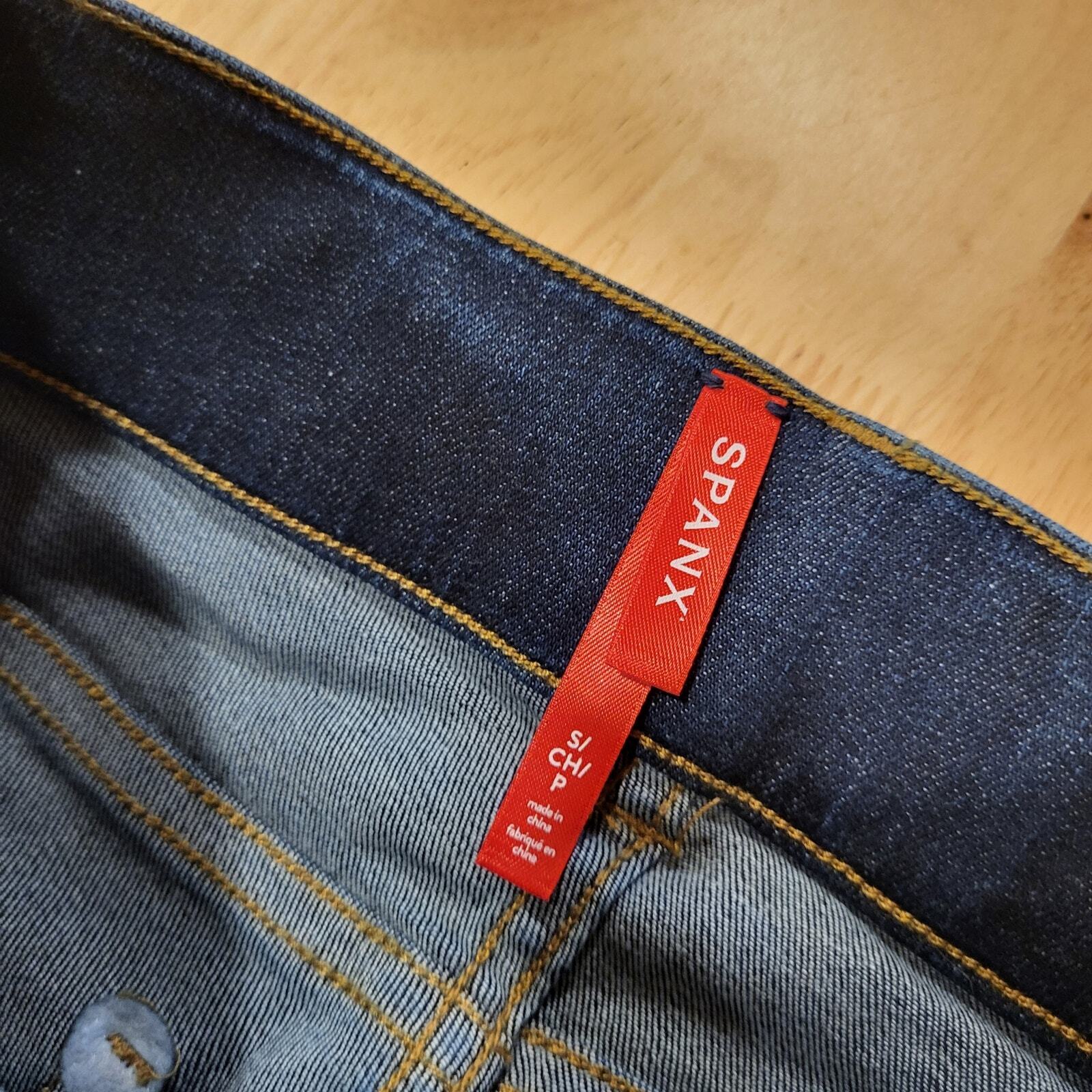 Spanx Skinny Jeans Small Medium Dark Wash Elastic Waist Slimming Compression