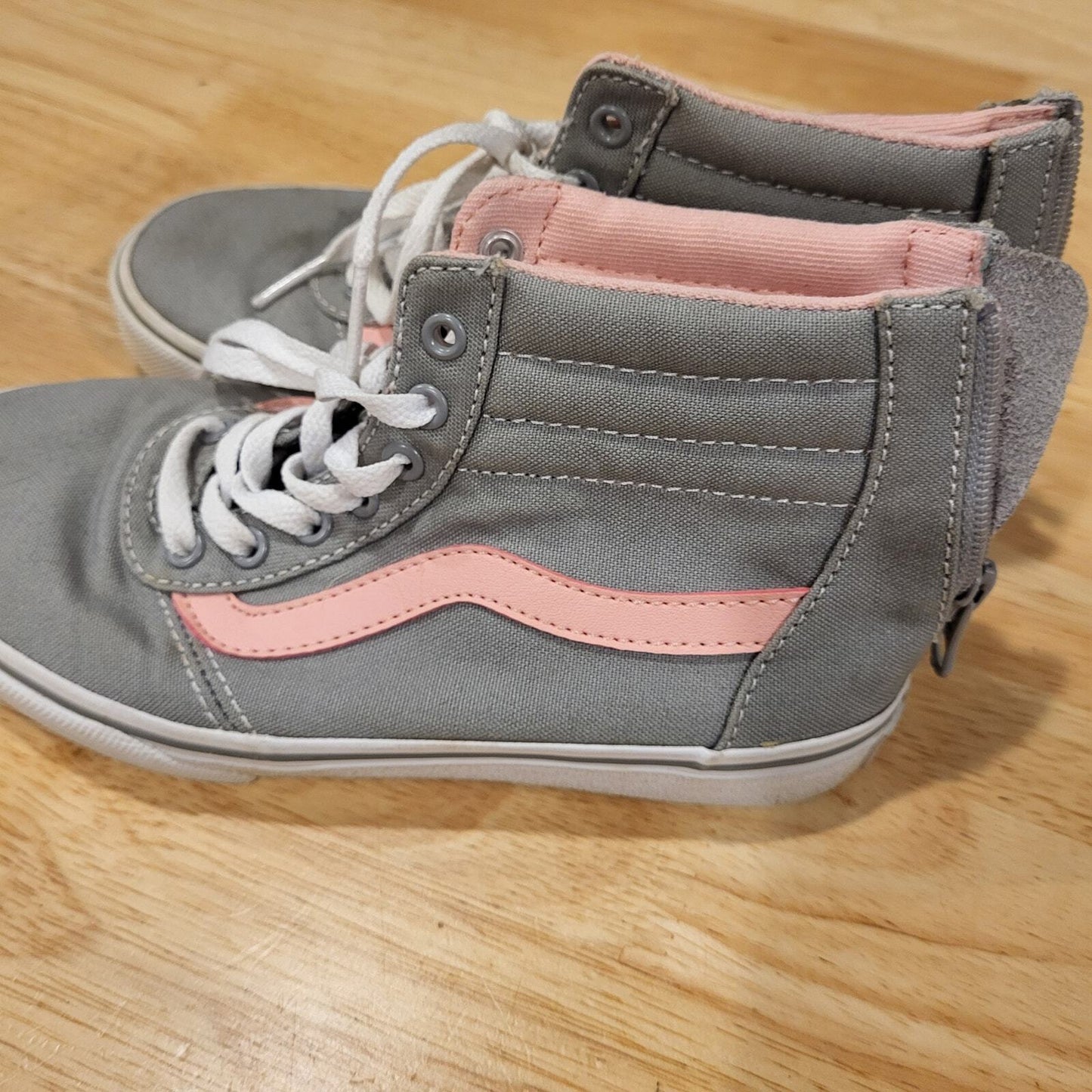 Girls Grey and Pink Vans Sk8 Hi Zip Back 13.5 Sneakers