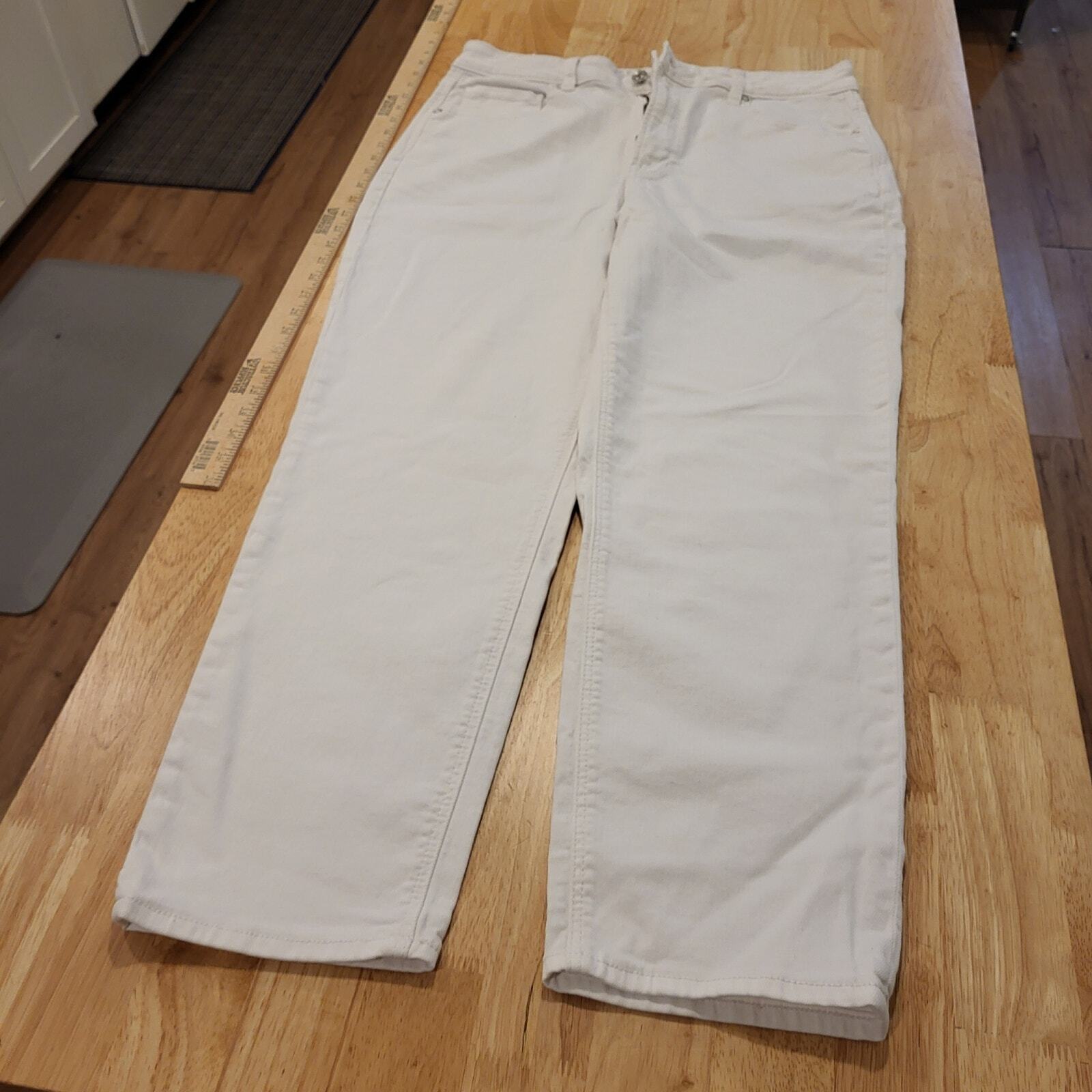 White American Eagle Outfitters Stretch Straight Leg Jeans 12 Regular