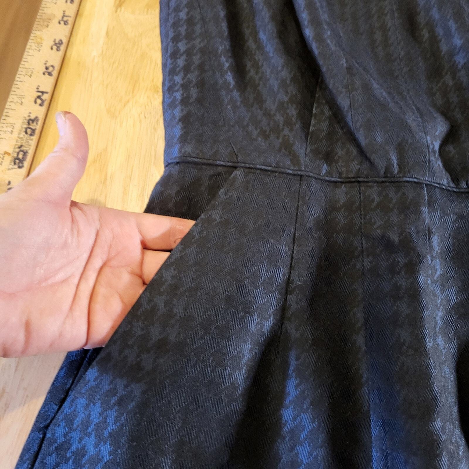 Banana Republic Houndstooth Wool Sleeveless Pencil Dress Size 0 15" P2P 26" W