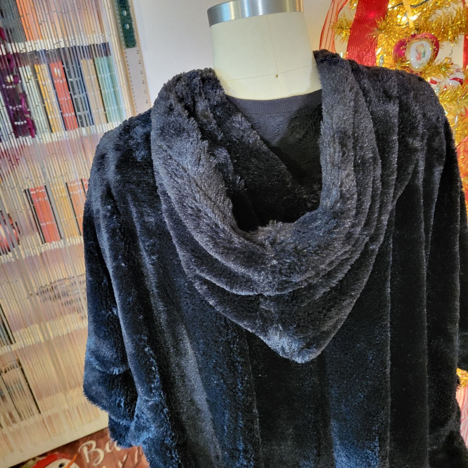 Black Faux Fur Soft Fussy Hooded Cape Formal Opera 