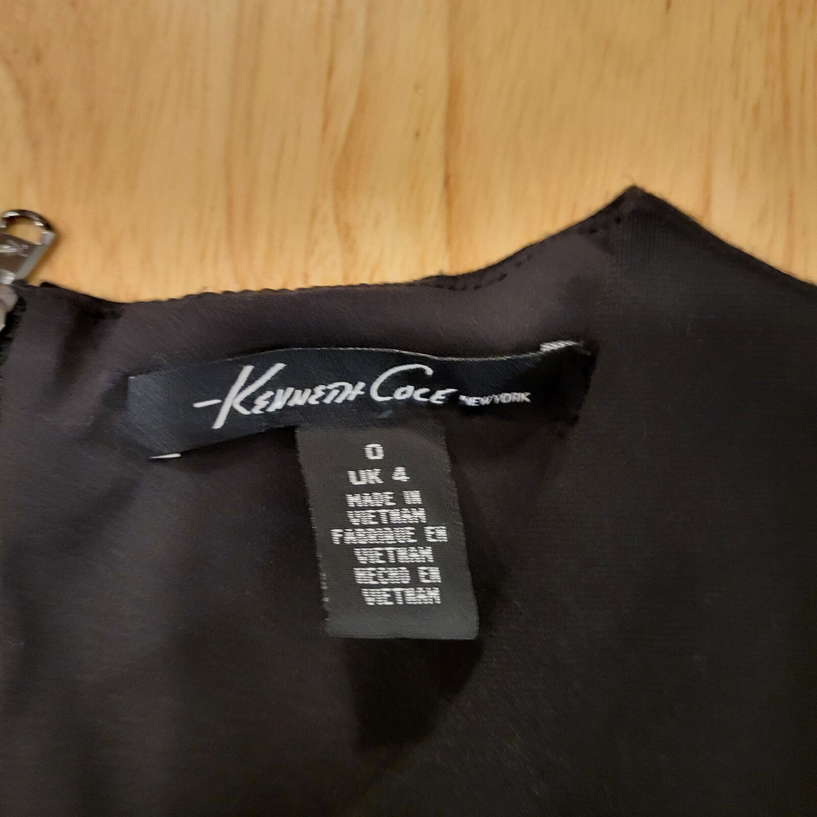 Kenneth Cole Size 0 Houndstooth Black Bodycon Knee Length Sleeveless Knit