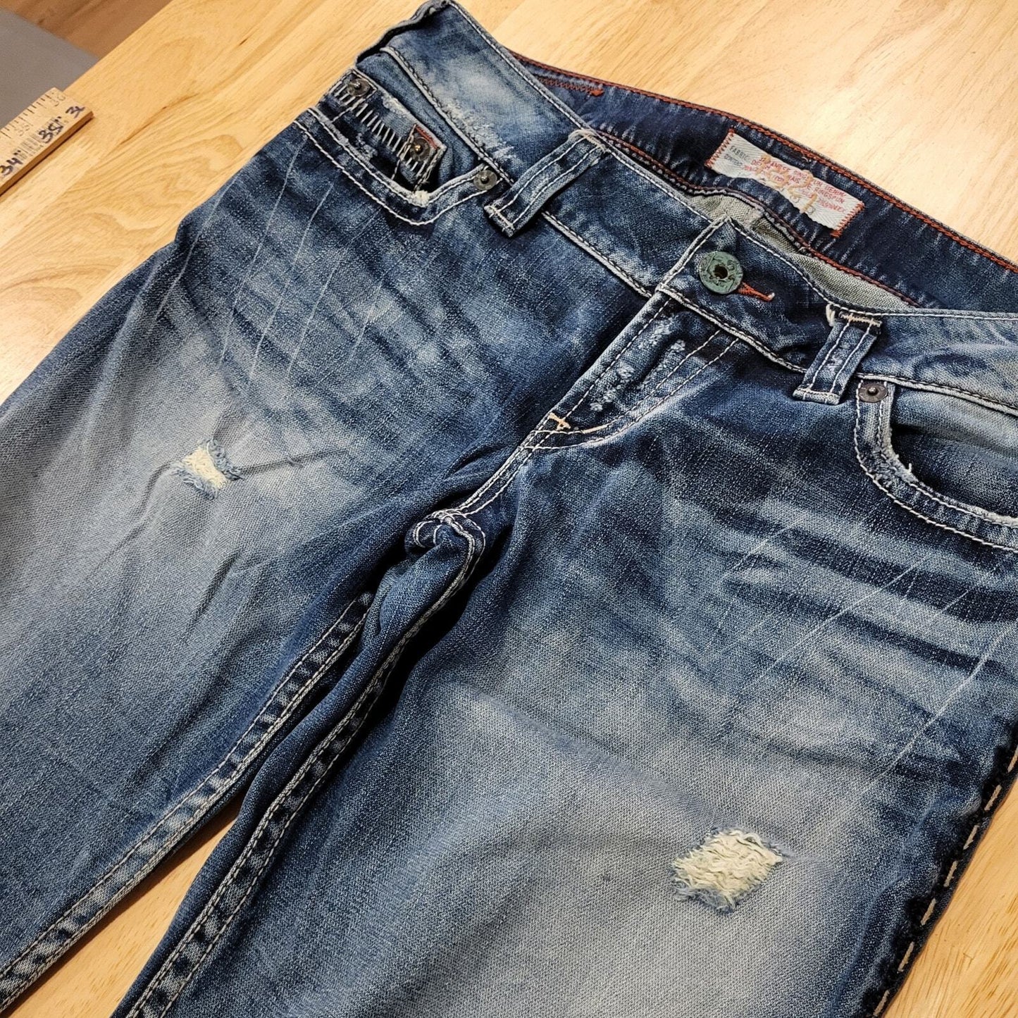 1921 Bootleg Flare Jeans Y2K 33" Inseam 12" Rise Stitch Pocket Detail