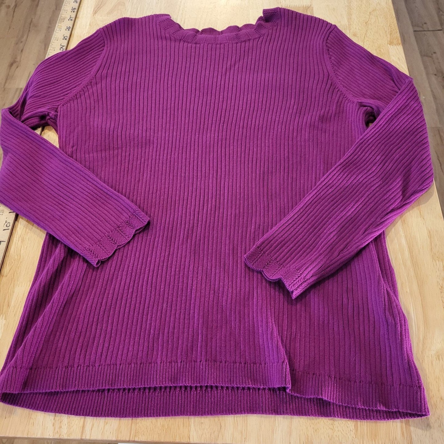 Lands End Purple Pink Scalloped Edged Knit Sweater XL 14" P2P 25" Long 