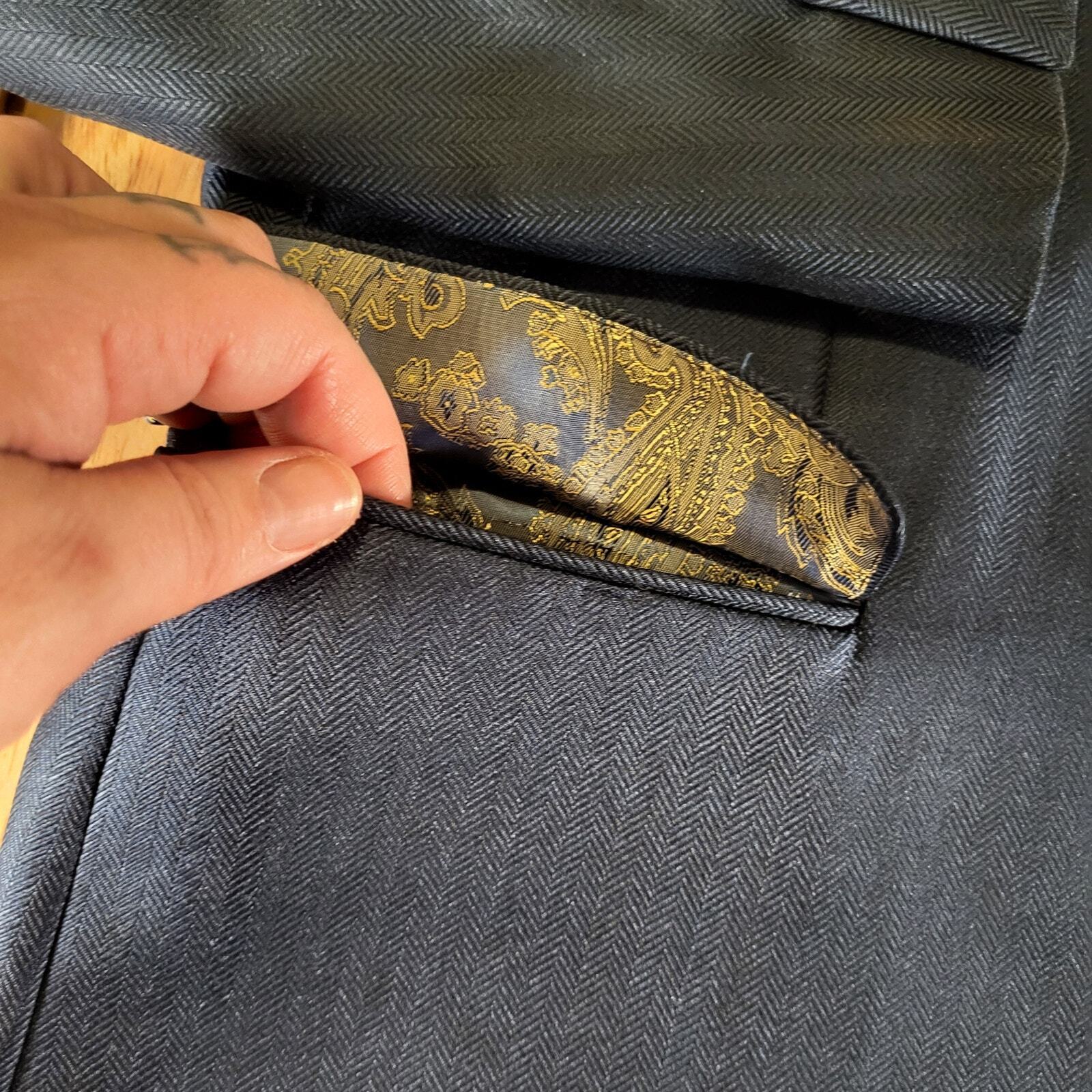 Tazio Italy Tetron Silk Blue Paisley Lined 38L 21" P2P Hand Tailored 