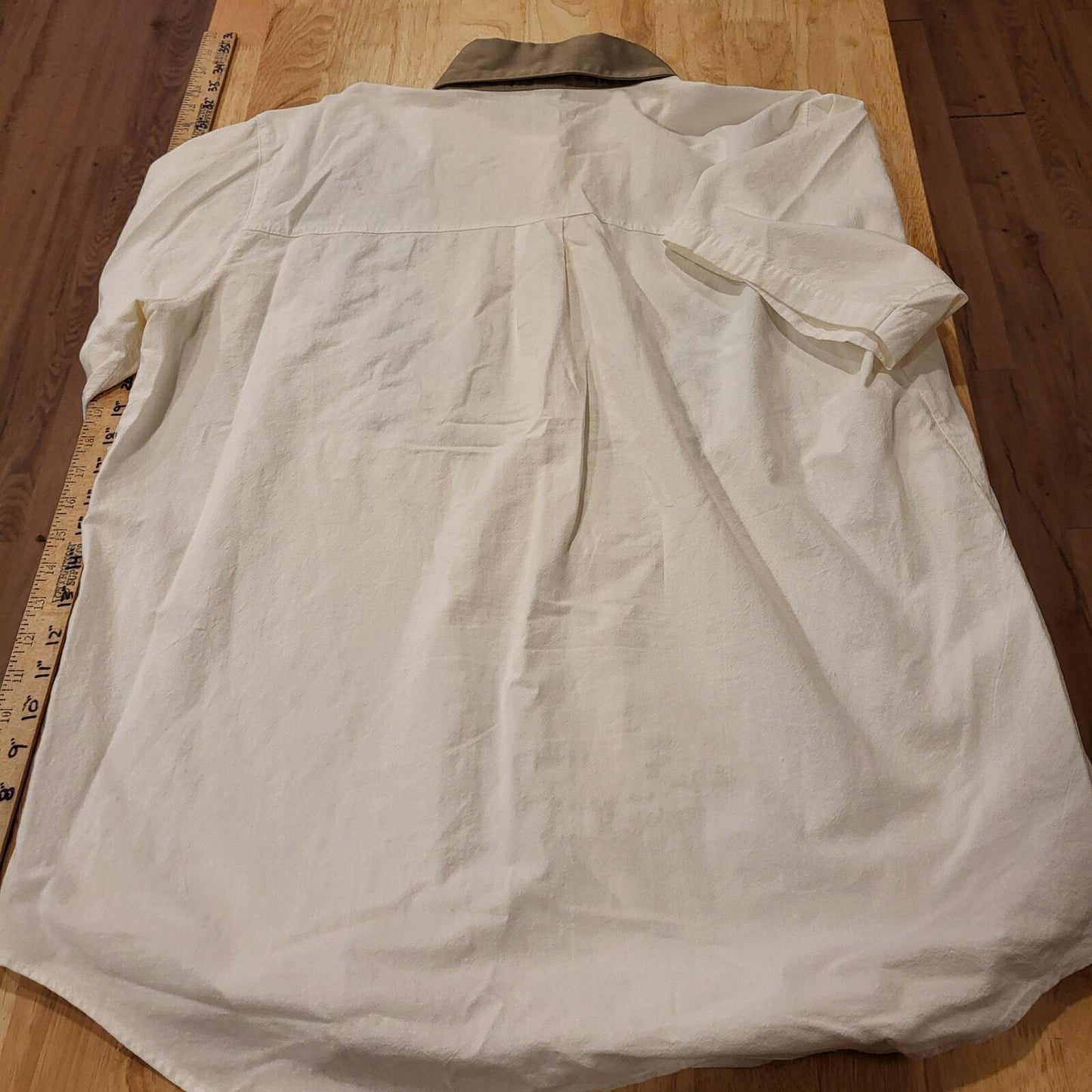Vintage Beaded Jane Ashley White Short Sleeve Button Down Collared Shirt