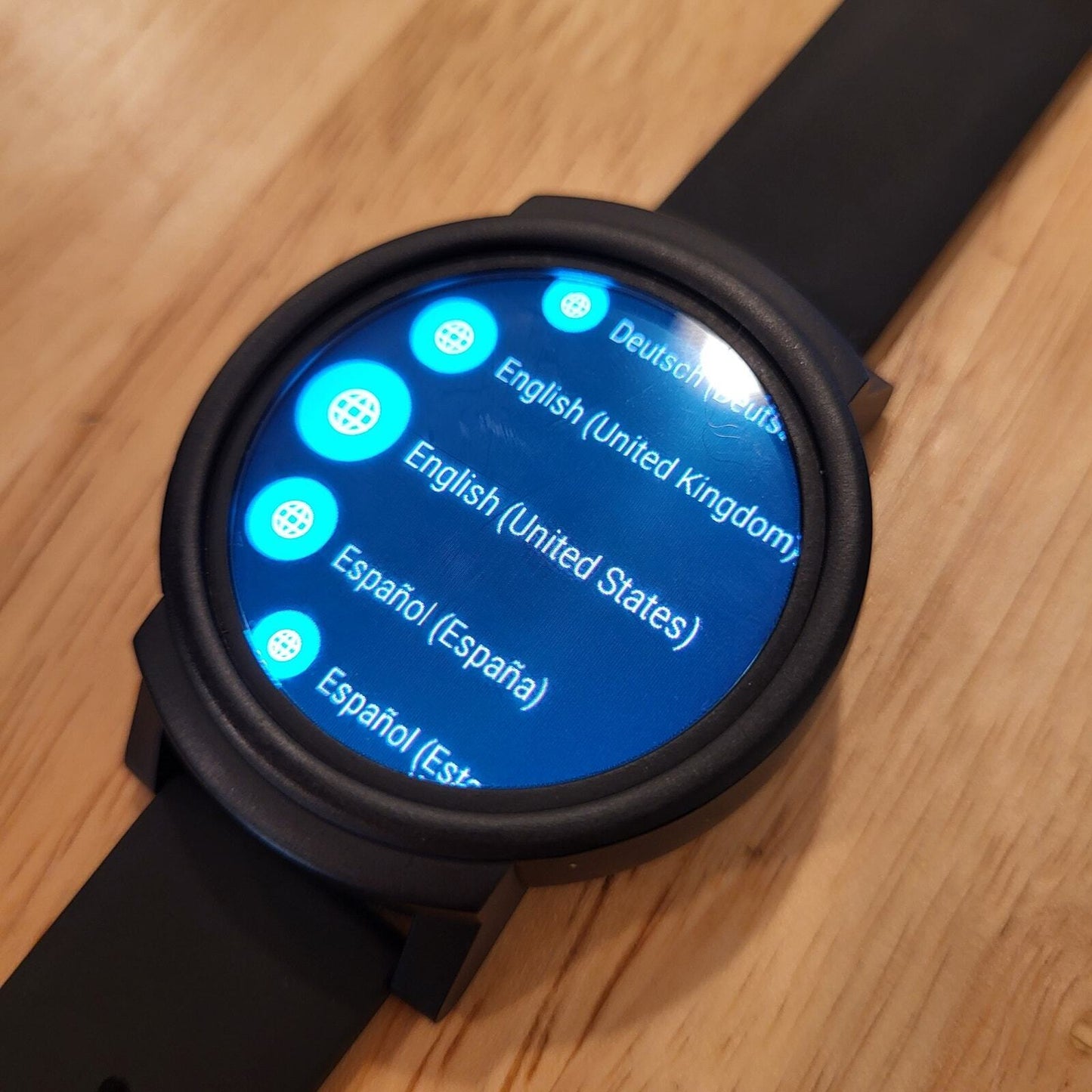 Mobvoi TicWatch E Smartwatch Black wearOS 2017