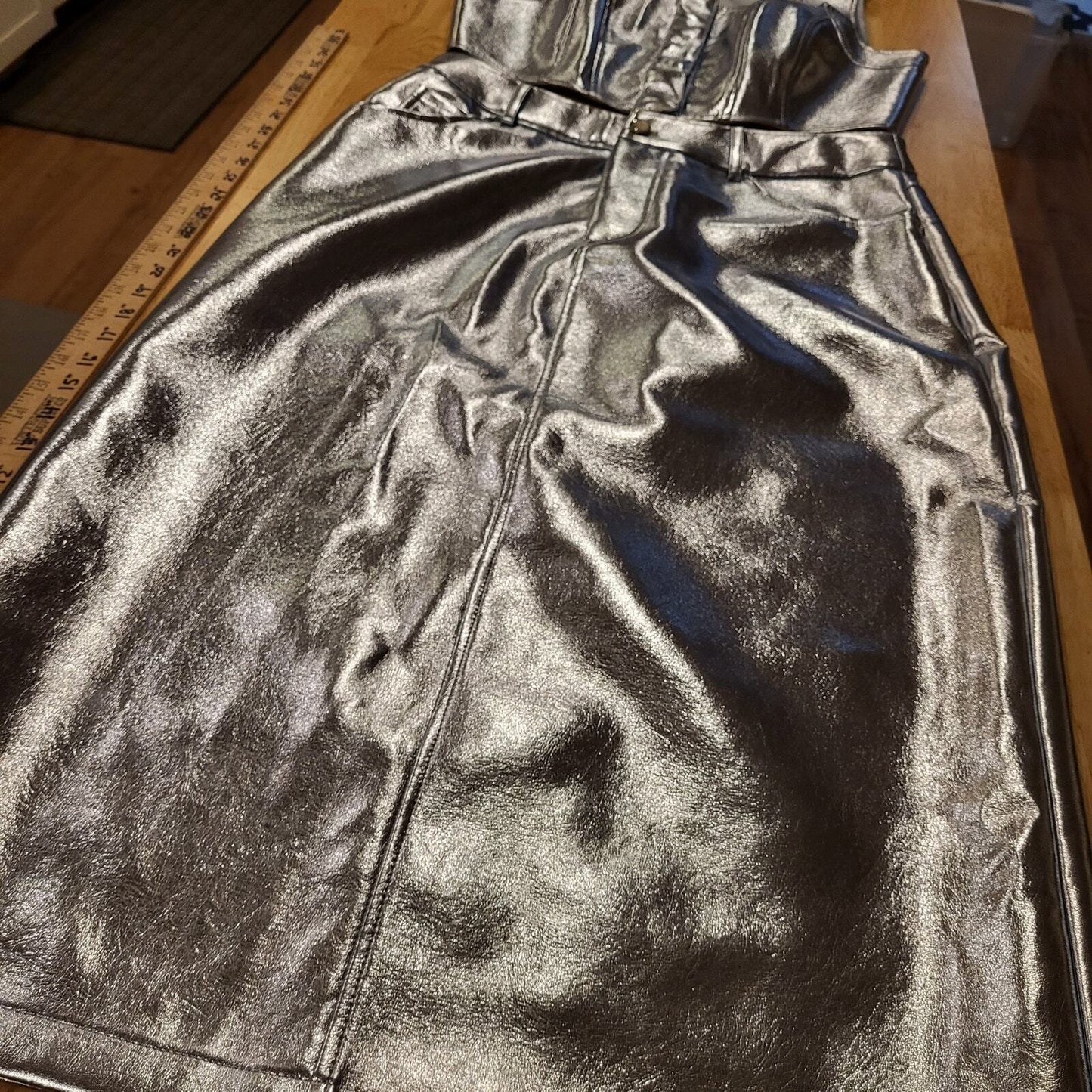 Nwt House of Harlow metallic pleather skirt & top set Large 32" Waist 19" p2p