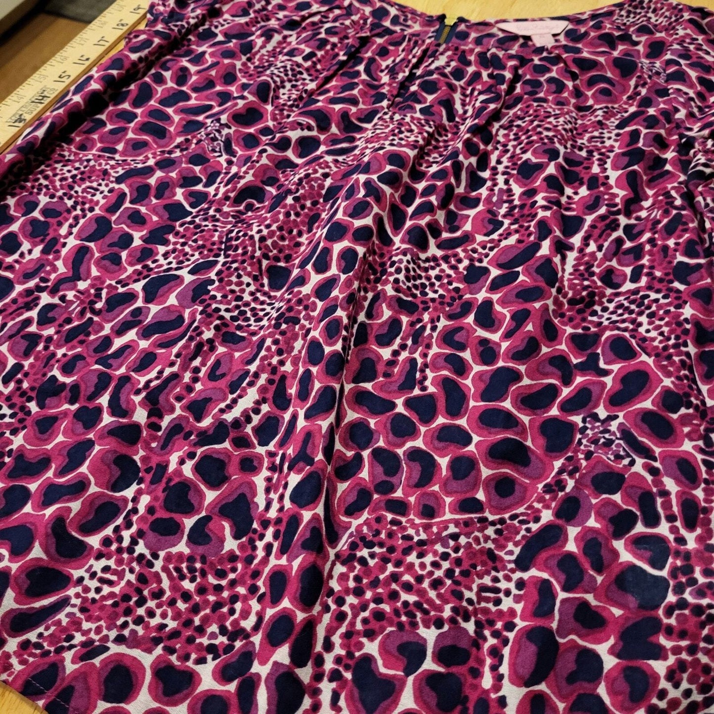 Lilly Pulitzer Pink Leopard Print Cap Sleeve T-shirt XS 22" P2P Cotton