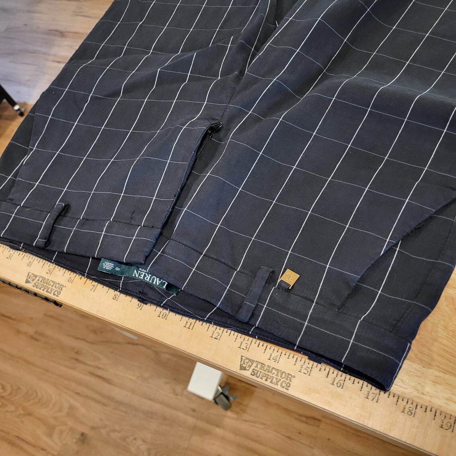 Lauren By Ralph Lauren Black Plaid Size 10 Shorts Pockets