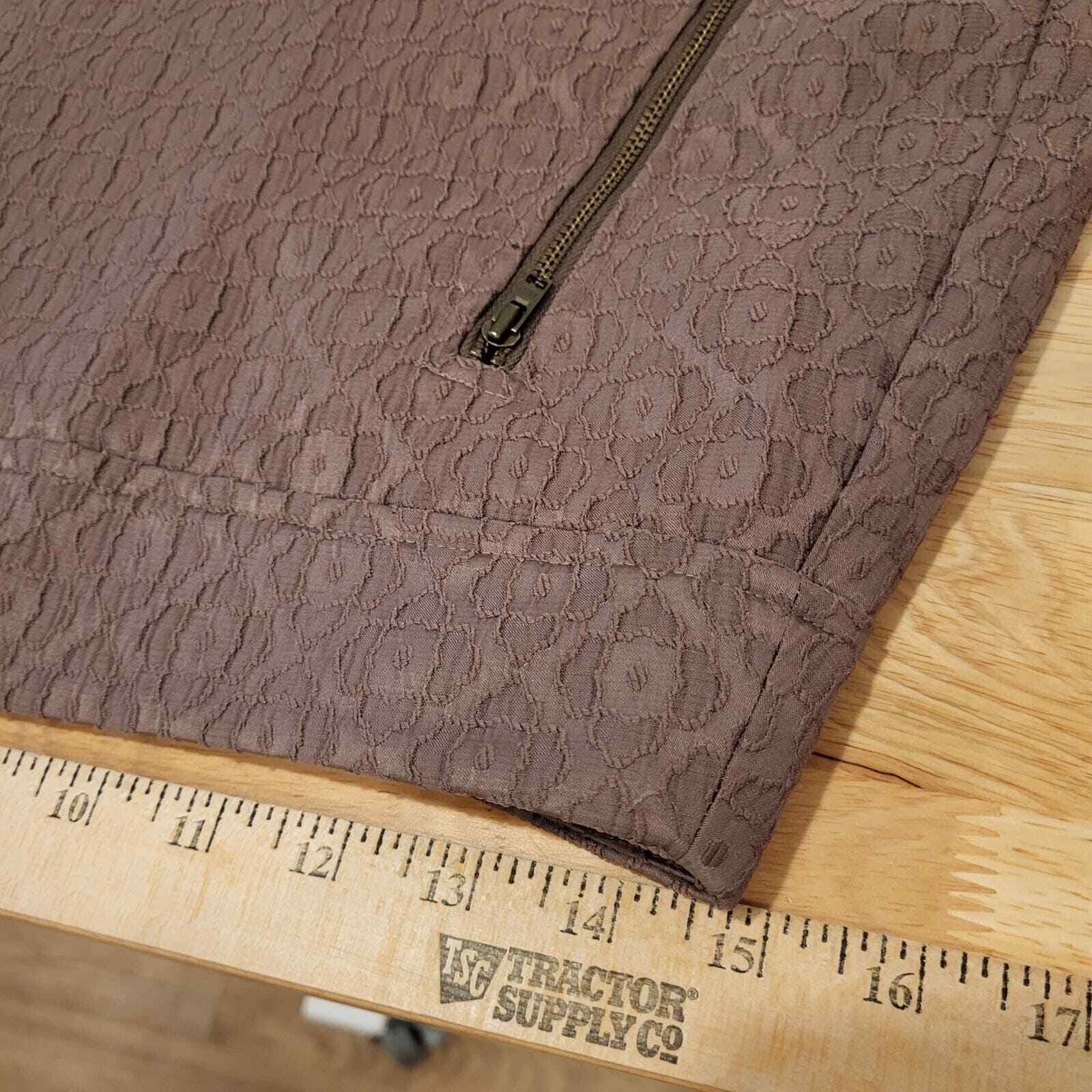 Loft Size 2 30 inch waist Skirt Brocade Daisy Pattern Taupe Purple Mini Skirt