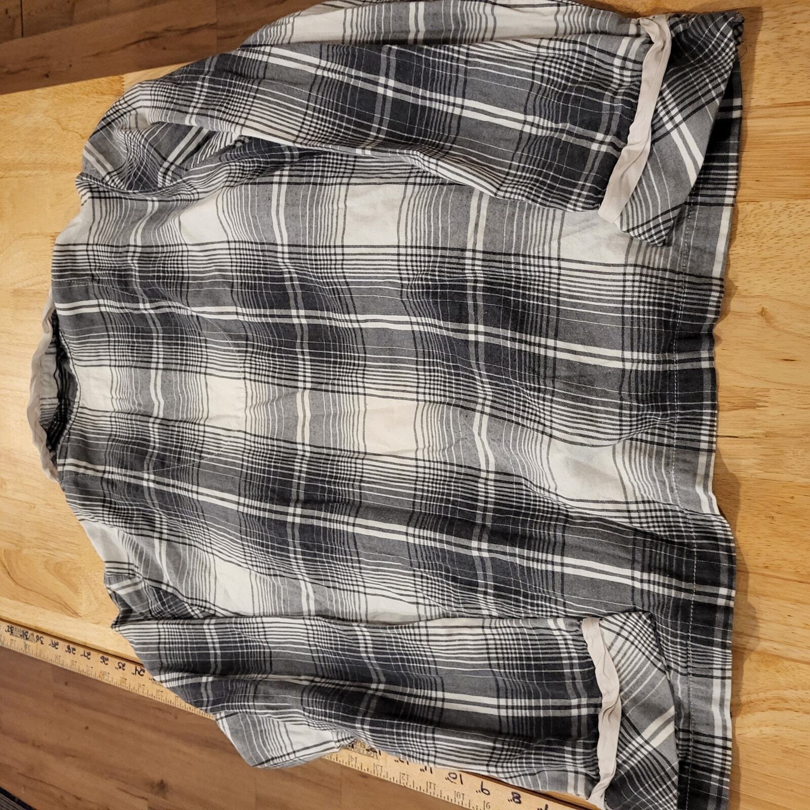 Victoria's Secret Pajama Top Black & White Plaid Cotton Button Collar LONG Slv. 