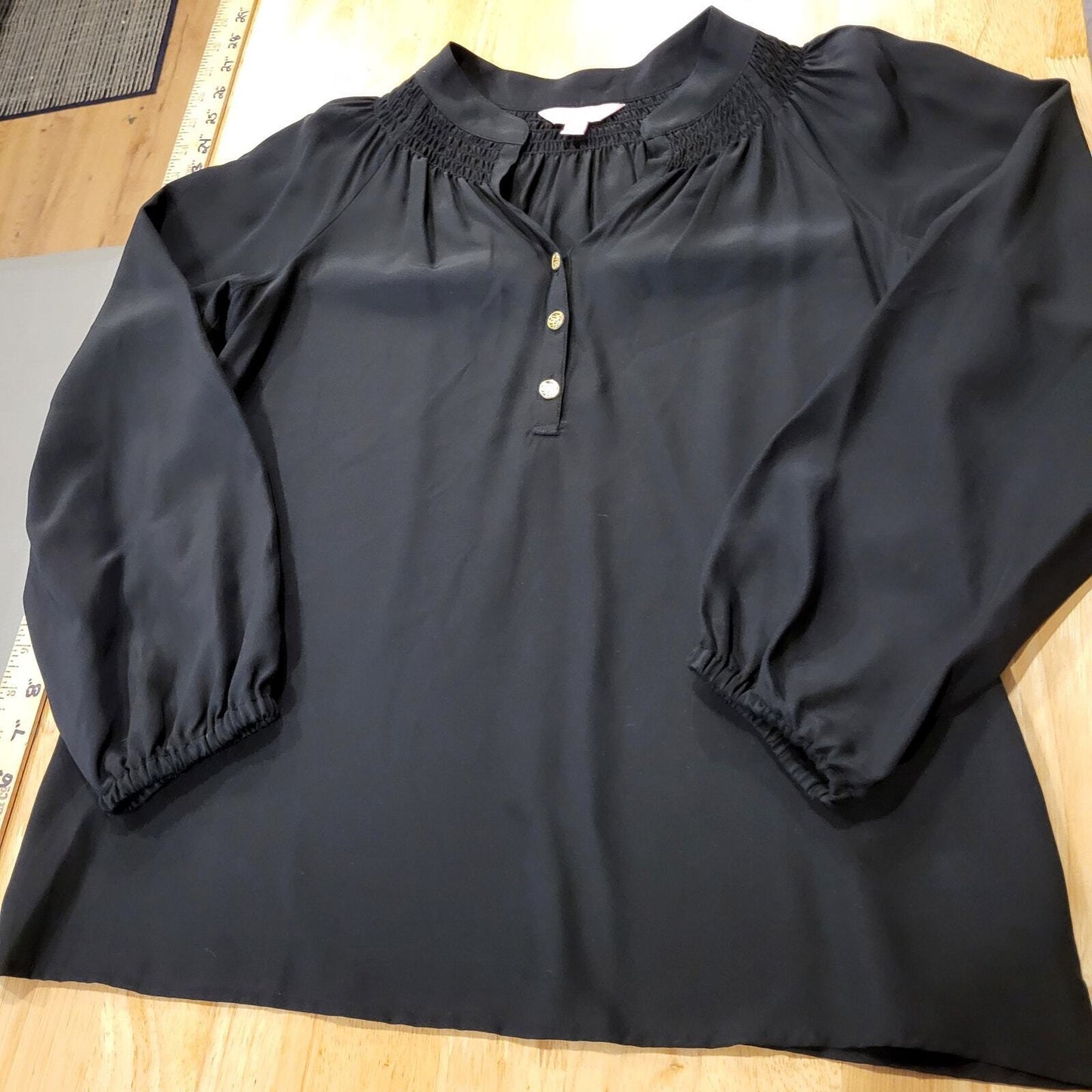 Lilly Pulitzer Black Blouse Gold Buttons Balloon Sleeve XS Neckline Detail