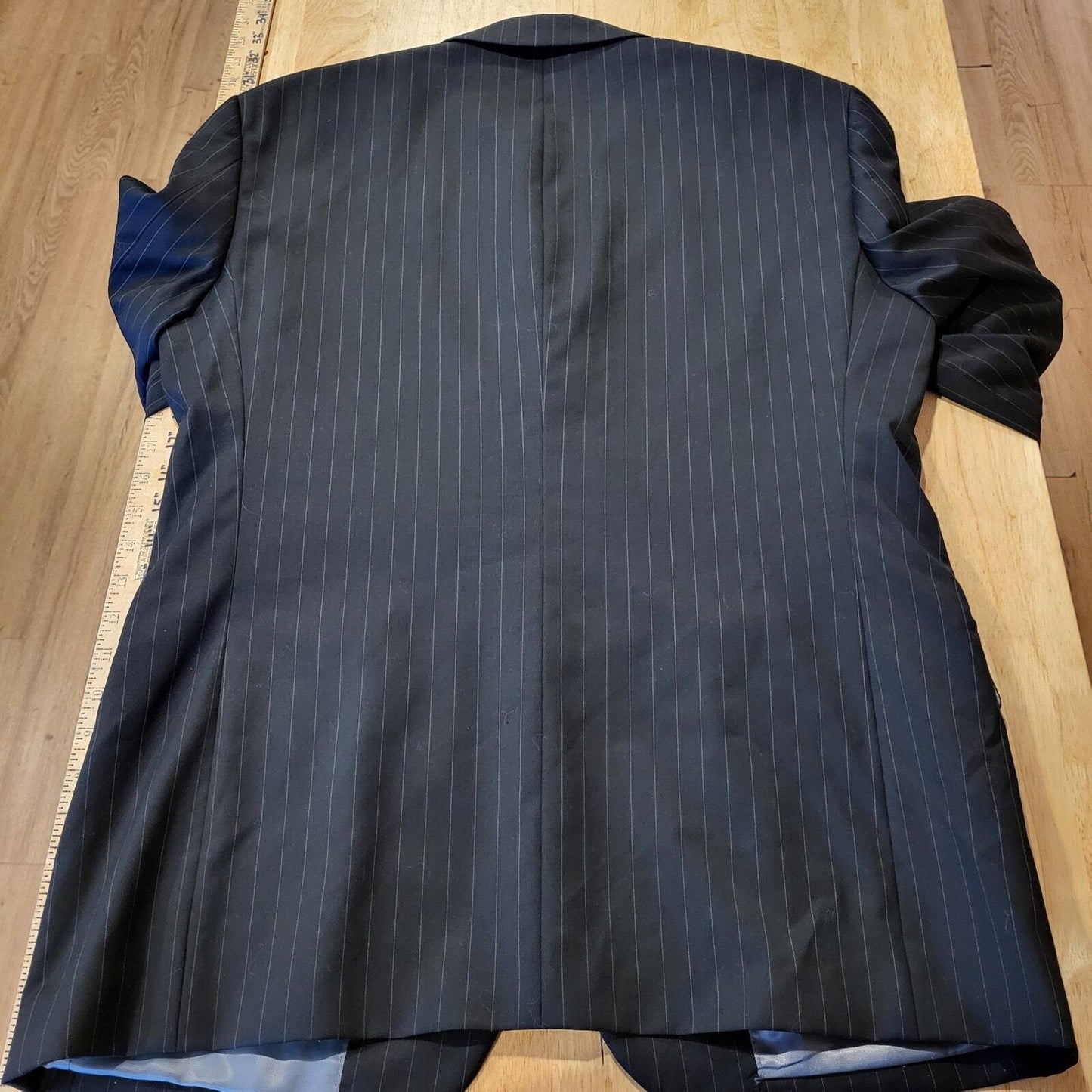Andrew Fezza Fusion Men's Suit Coat & Pants 34" Waist 20" P2P Pinstripe pleated