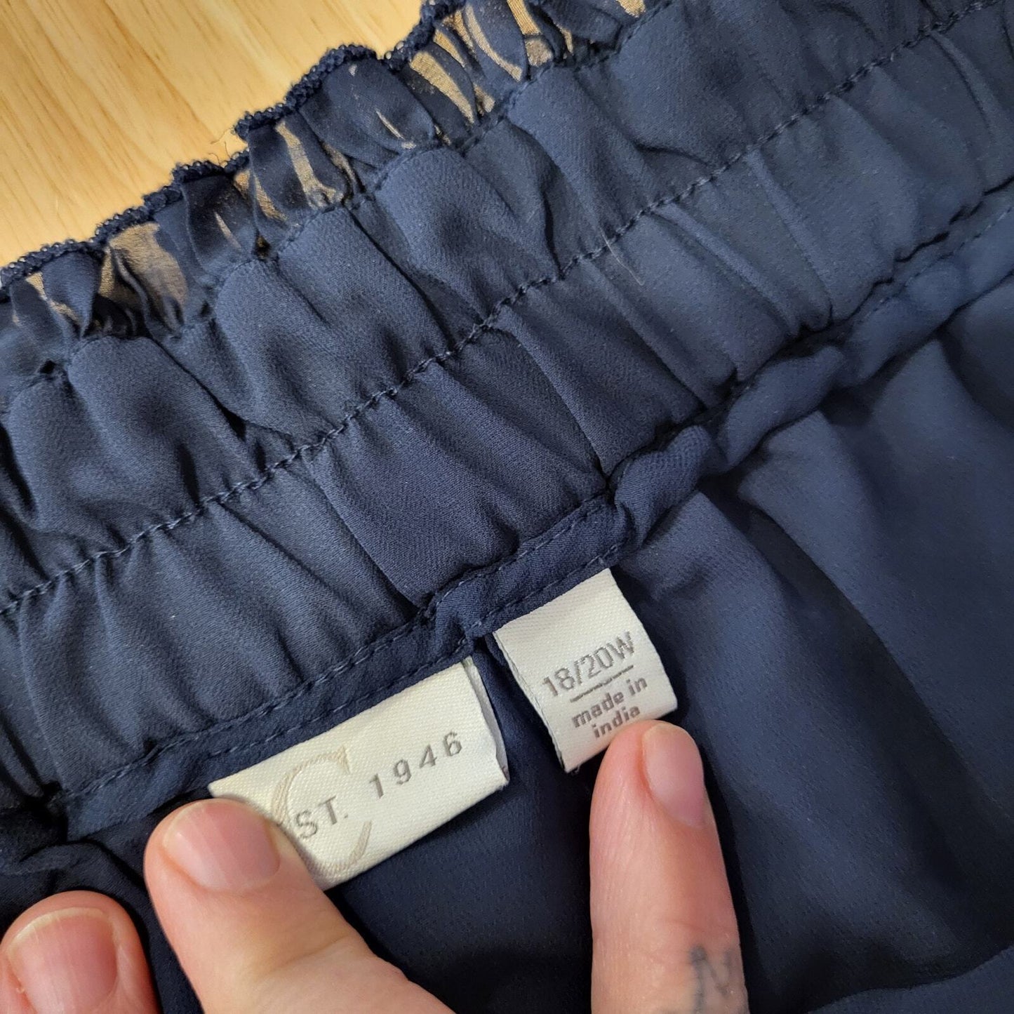 Est. 1946 Navy Blue Pleated Elastic Waist Skirt Button 18/20w Mid Length Rayon