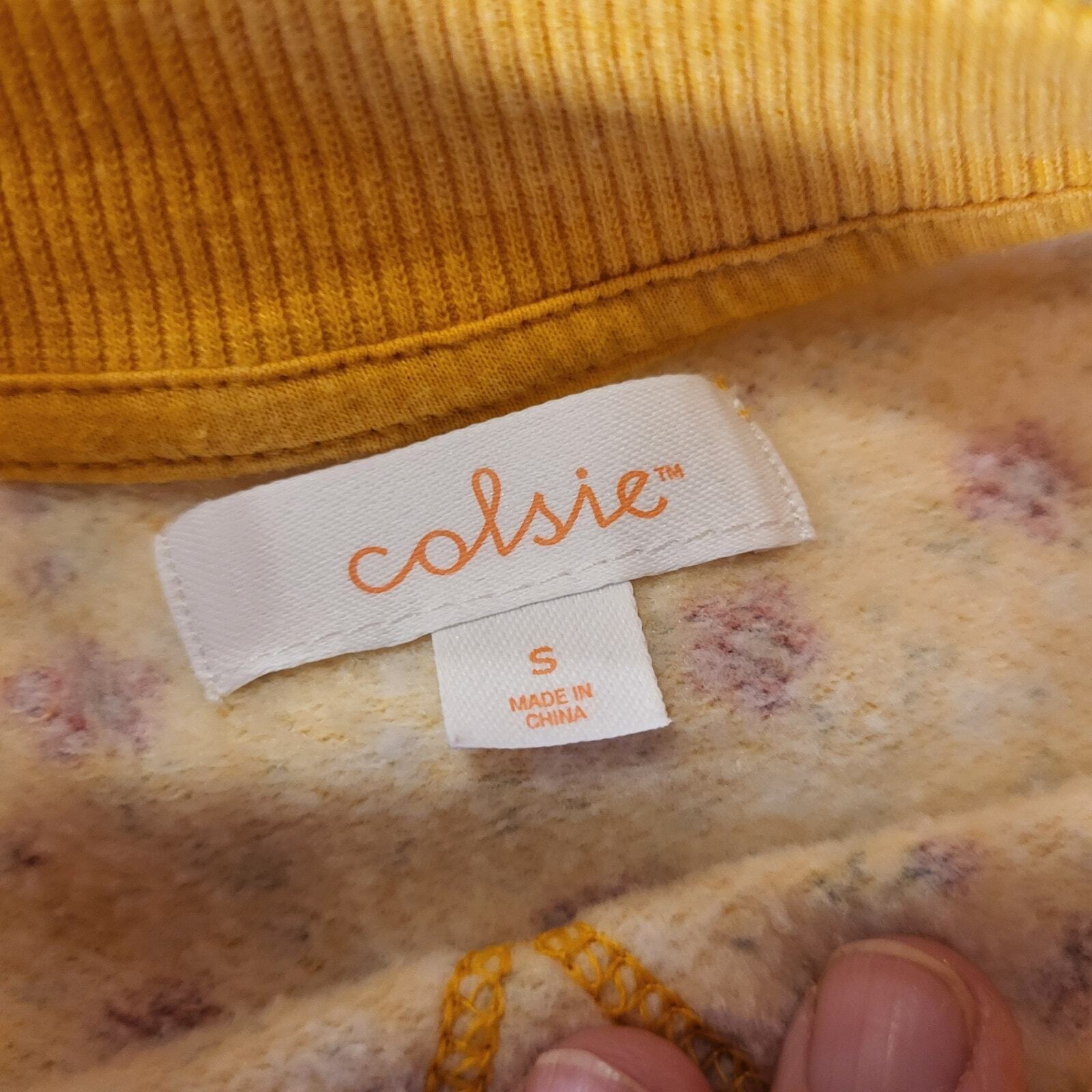 Colsie Yellow Cropped Fleece Floral Long Sleeve Sweatshirt Size Small