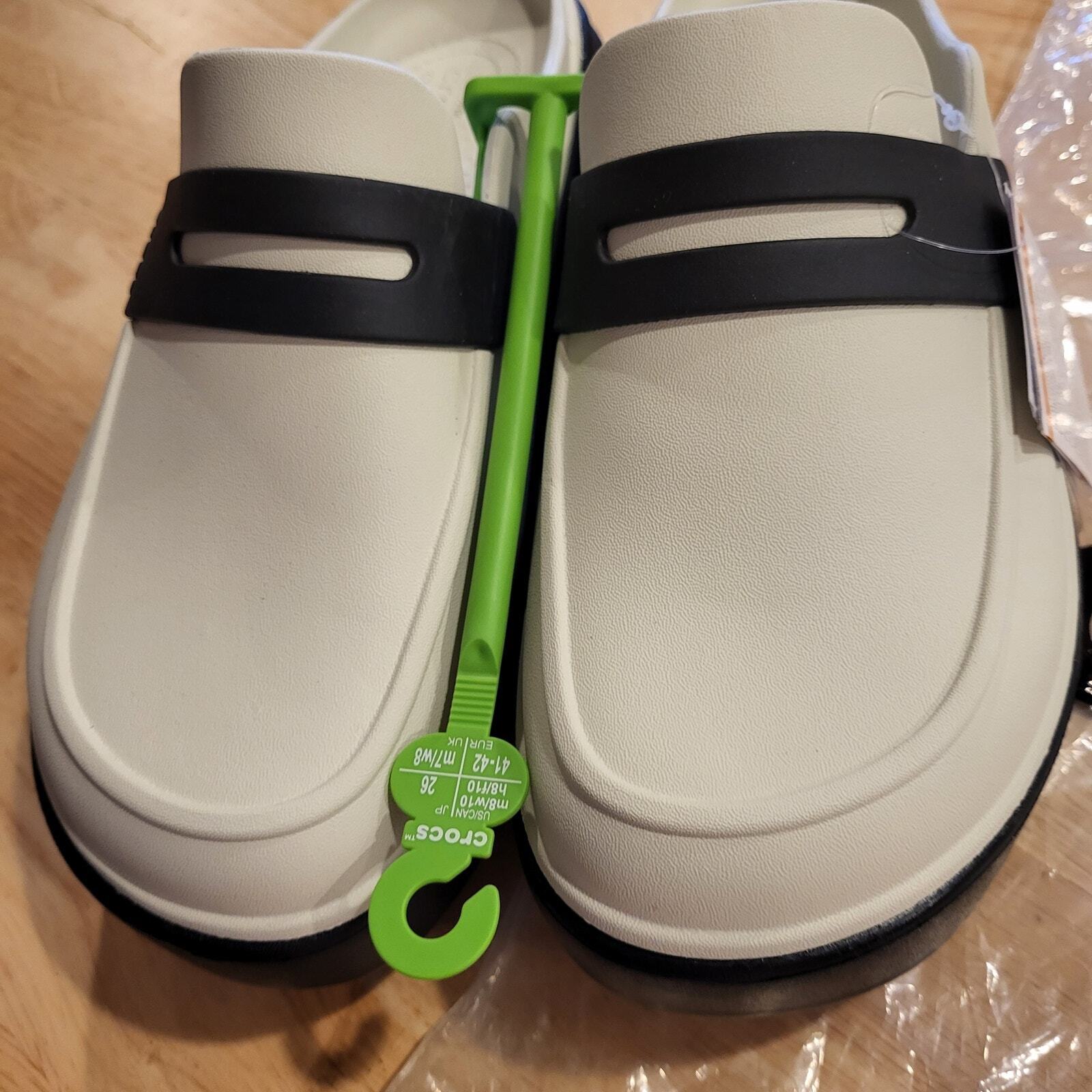 NWT Crocs Stomp Loafers Platform Black & White women's 10