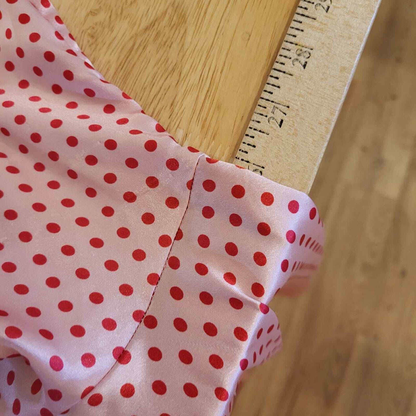 Pink & Red Polka Dot Satin Short Robe Lace Detail 26" Pit To Pit