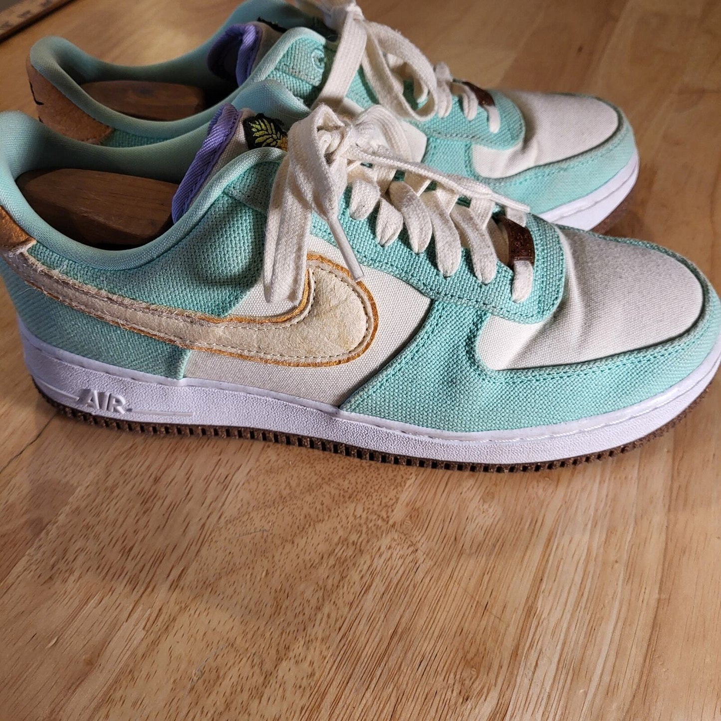 Nike Air Force 1 '07 LX Green Glow/Coconut Milk Women's Sz 10 Happy Pineapple 