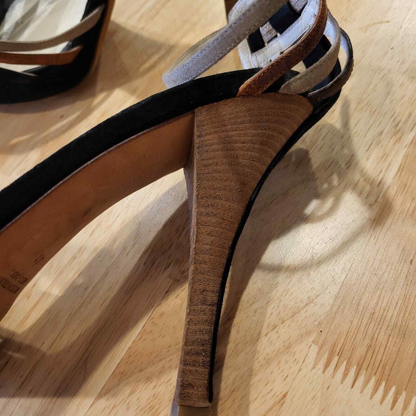Strappy Leather Multi-color Fendi Stilletto Heals 41 Ankle Strap 
