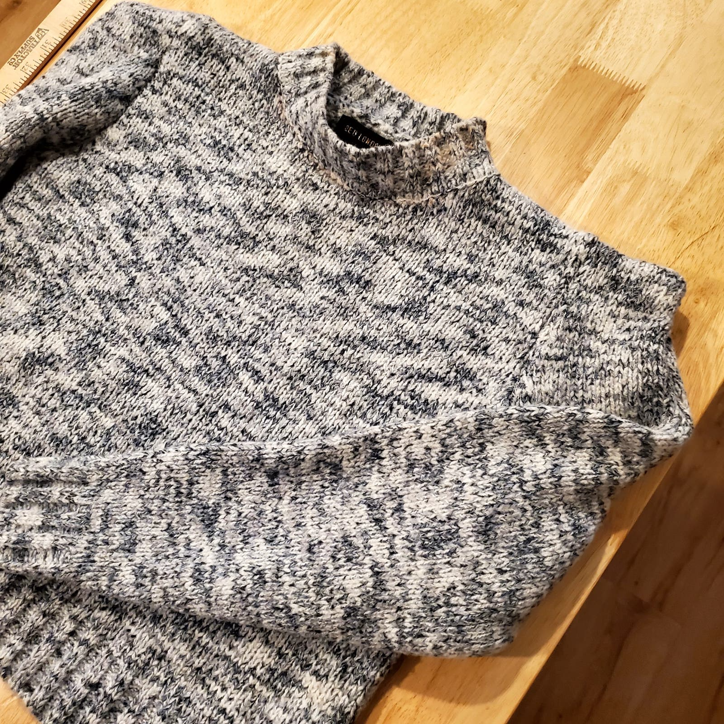 QED LONDON Stand Shoulder Crop Knit Small Grey 18" Pit-pit 18" Shoulder to pit