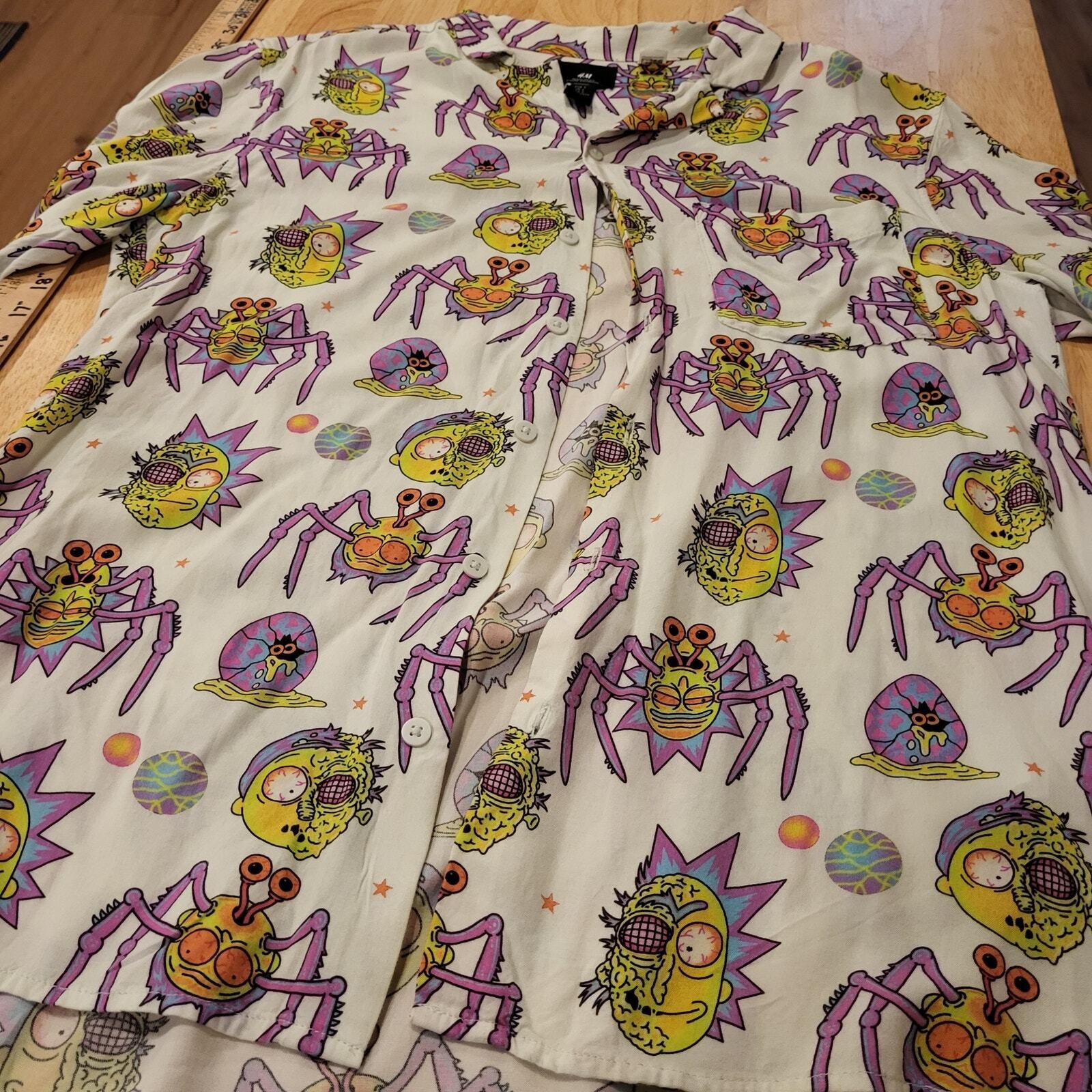 H&M Ricky & Morty White Colorful Rayon Button Down Short Sleeve Small