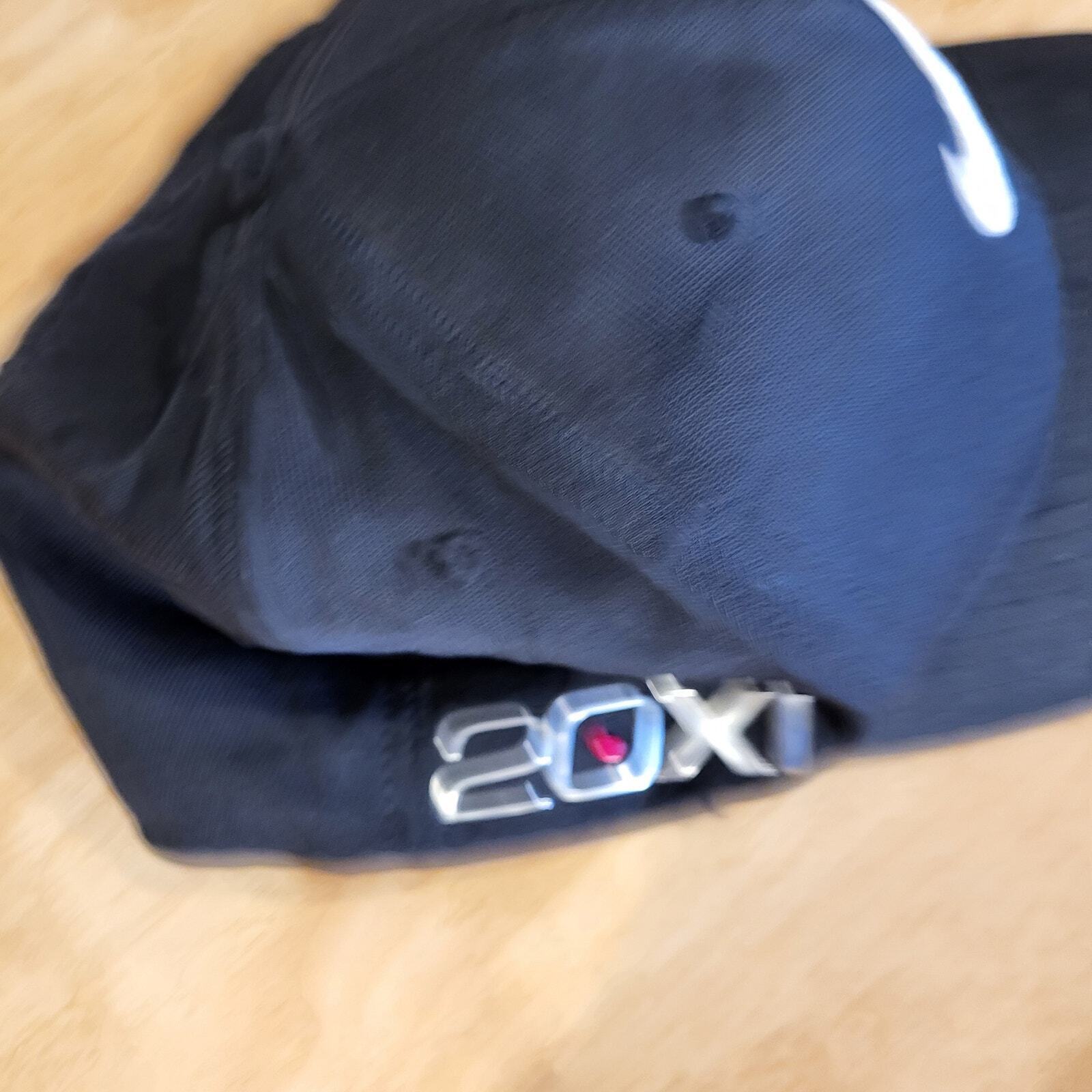 Nike Golf Flex Fit Hat black white stretch 