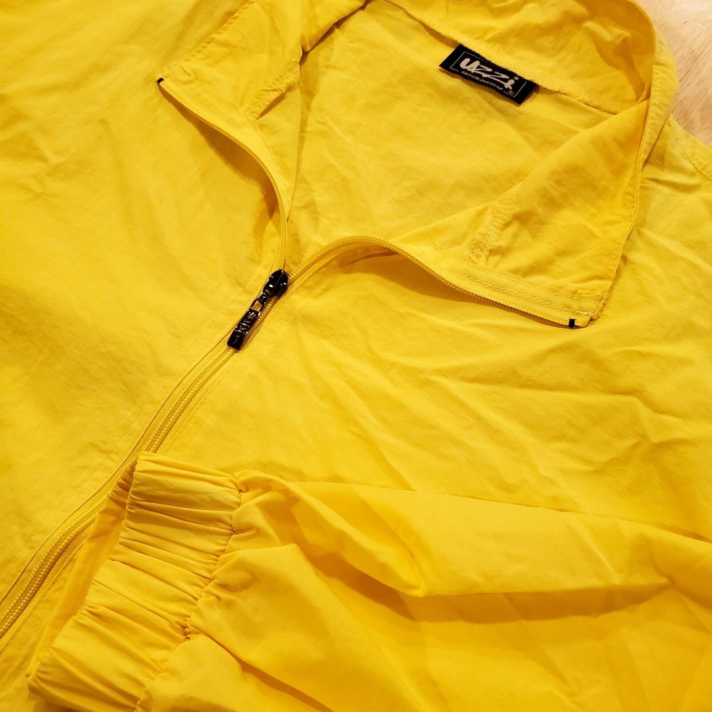 Uzzi Amphibious Yellow Vintage Wind Breaker 27" P2P 30" Long Full Zip Elastic