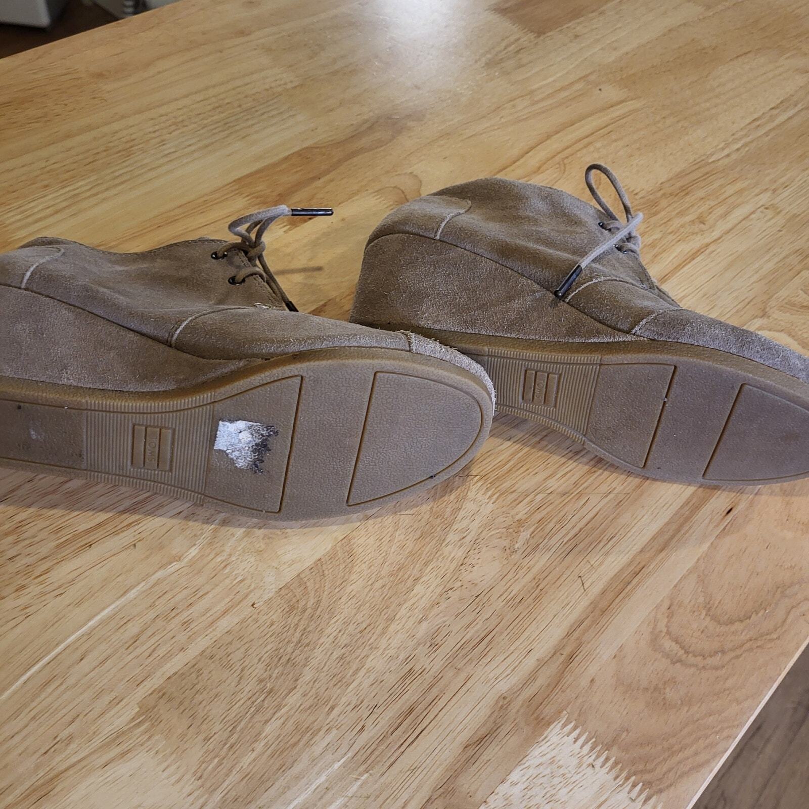TOMS Gray Suede Leather Wedge Tie 8.5 