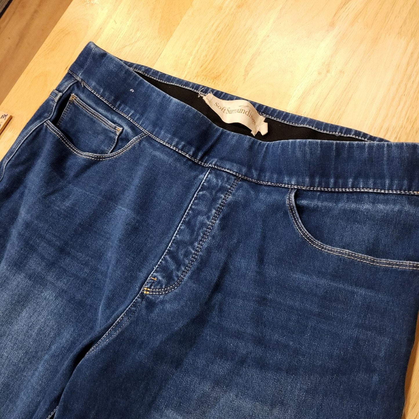 Soft Surroundings Large Denim Comfort Waist Stretch Straight Leg Jeans