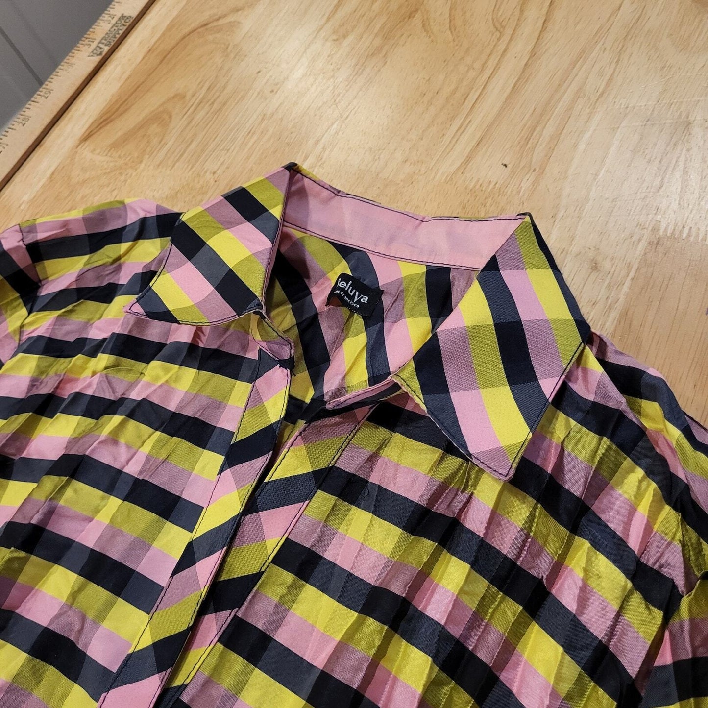 Beluva Pink & Green Plaid Crepe Button Down Collared Top Cuff Colorful 18" P2P